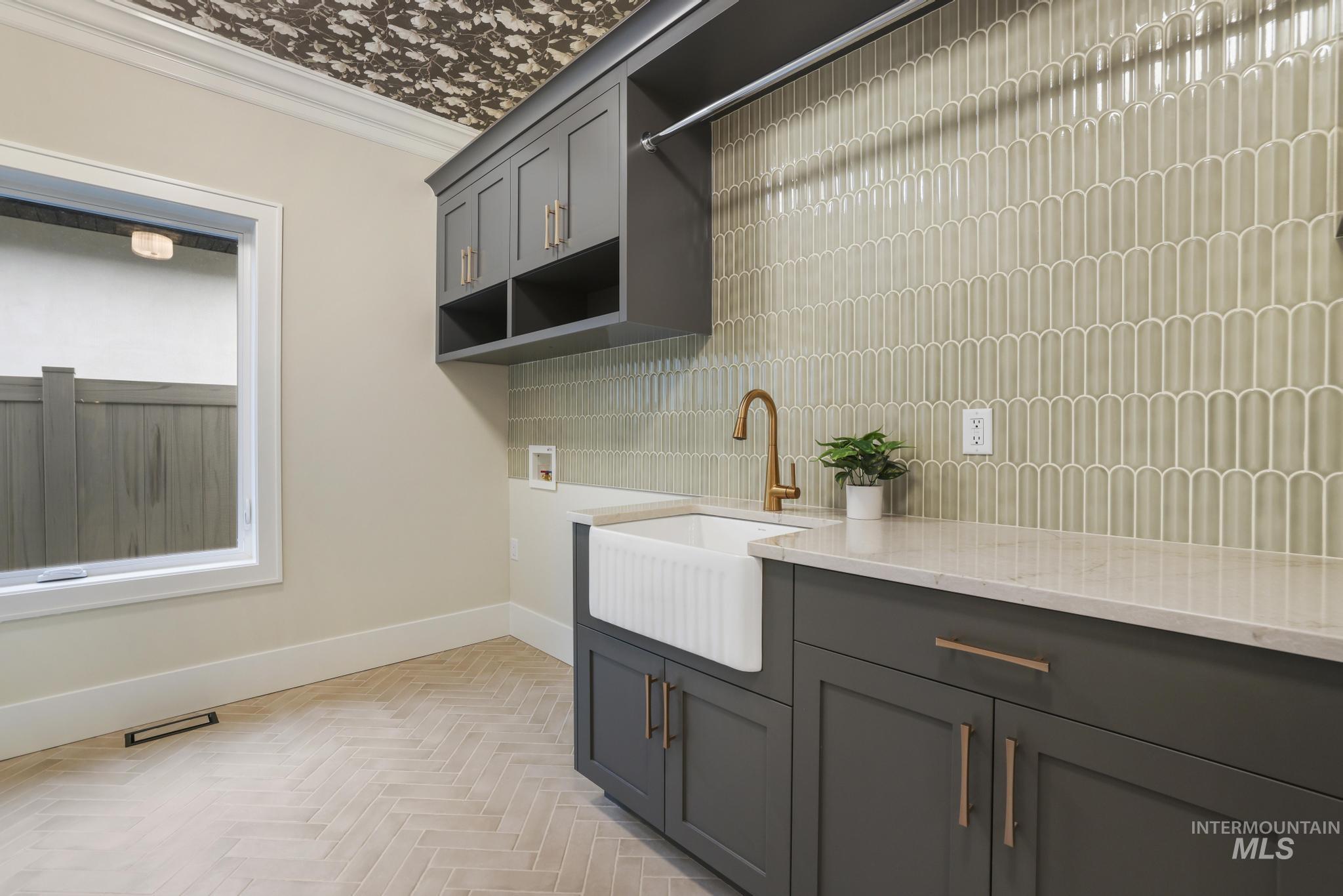 536 Canyon Falls Dr, Twin Falls, Idaho 83301, 4 Bedrooms, 2 Bathrooms, Residential For Sale, Price $685,000,MLS 98972249