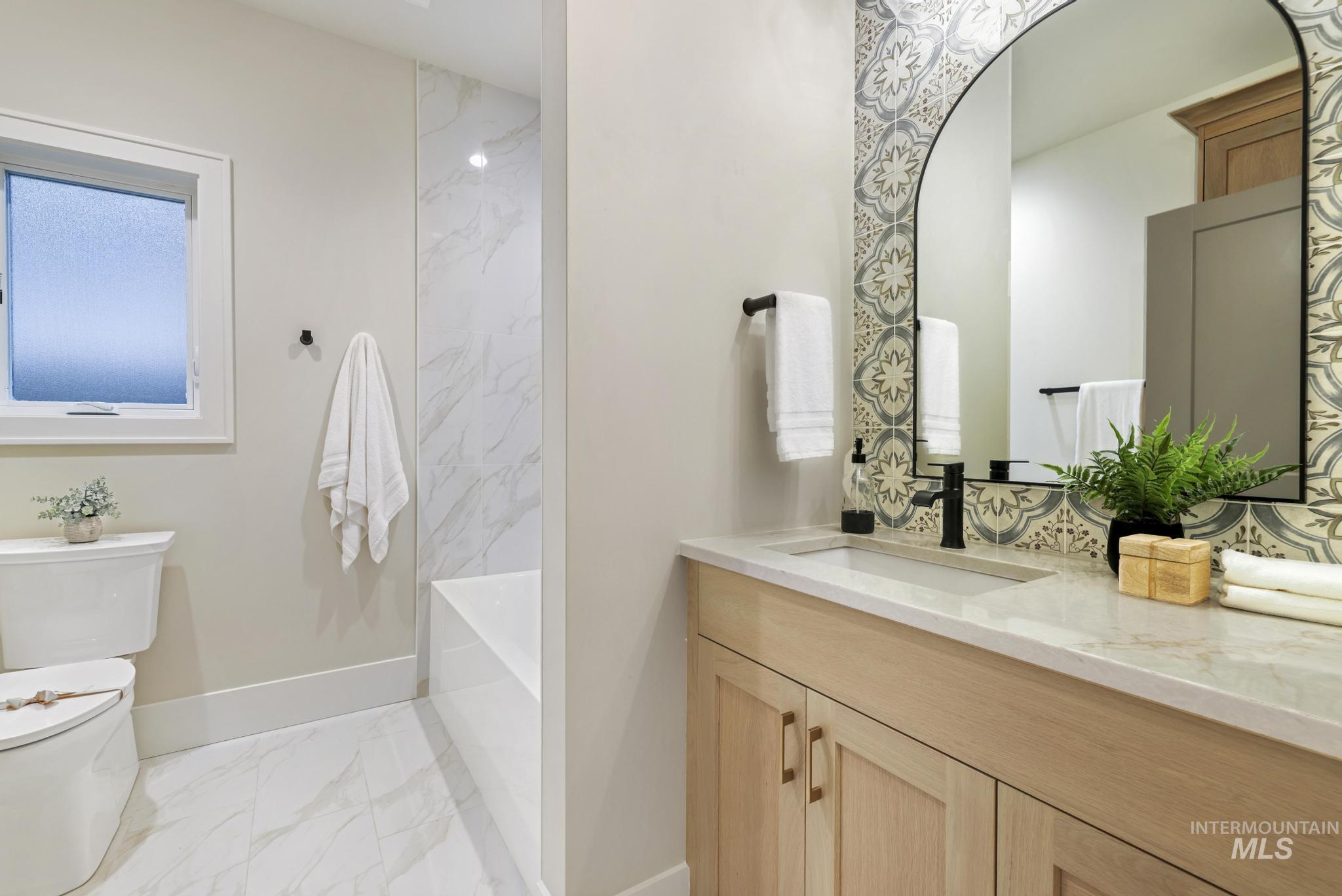 536 Canyon Falls Dr, Twin Falls, Idaho 83301, 4 Bedrooms, 2 Bathrooms, Residential For Sale, Price $685,000,MLS 98972249