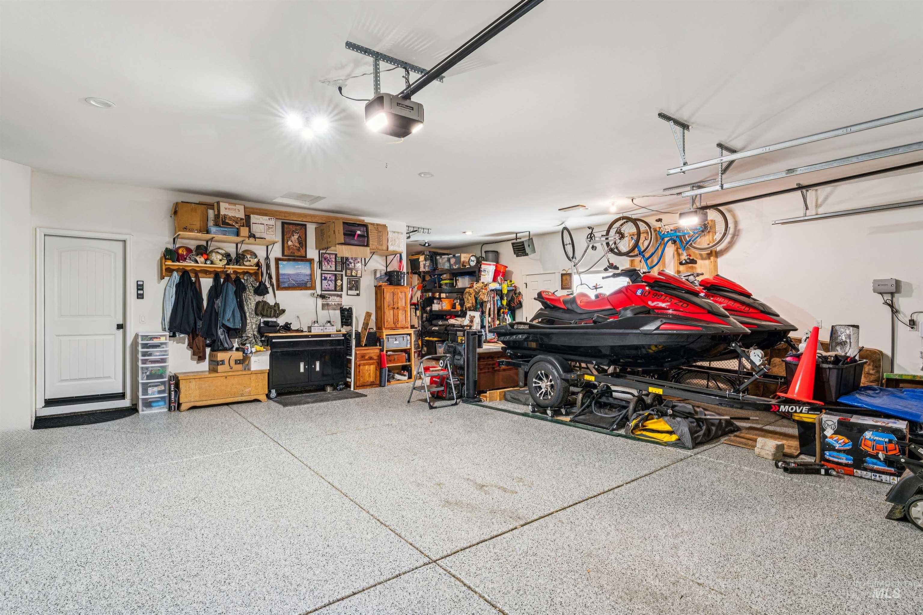 5522 W Avilla Drive, Meridian, Idaho 83646, 3 Bedrooms, 2.5 Bathrooms, Residential For Sale, Price $765,000,MLS 98972250