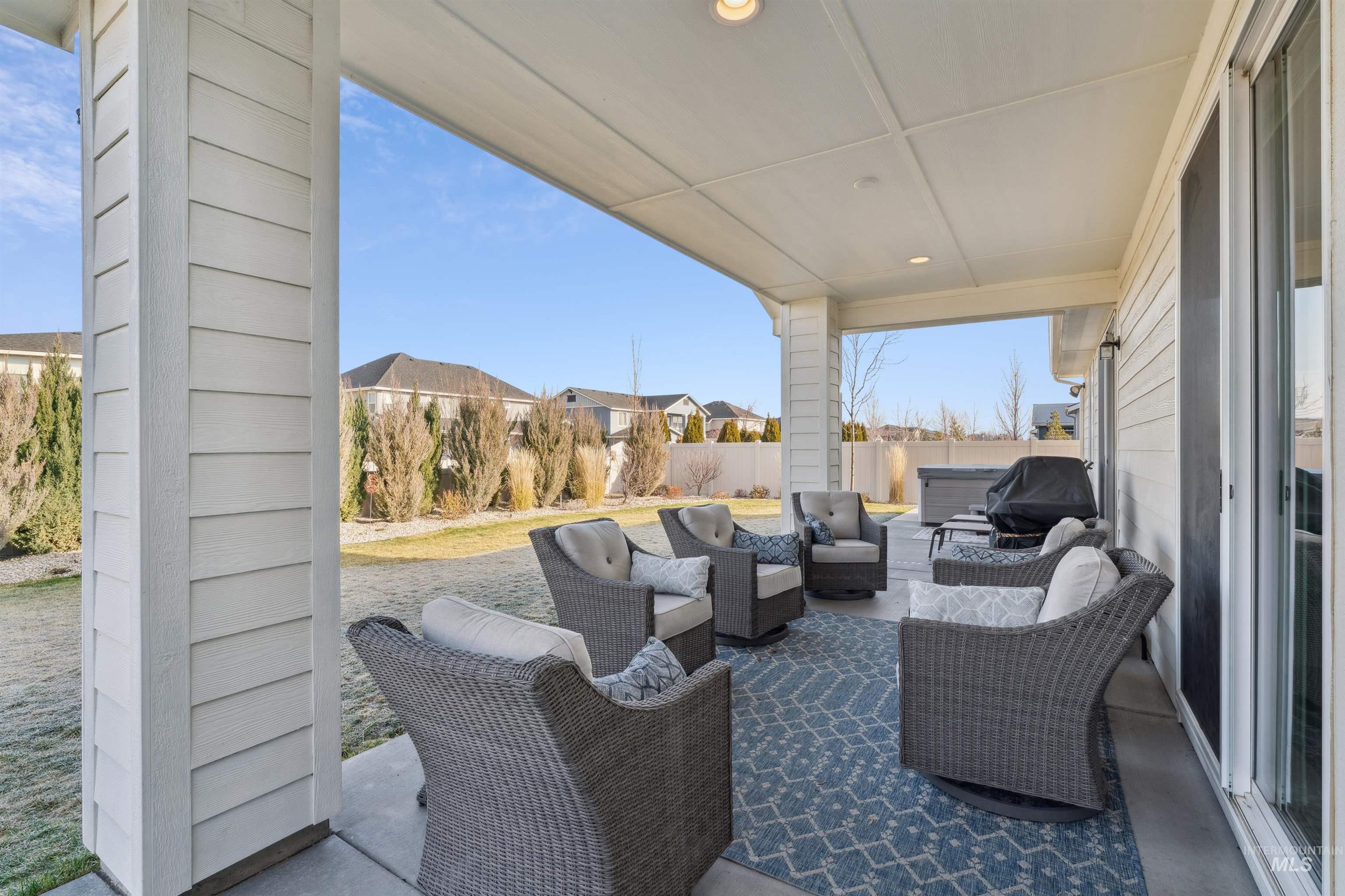 5522 W Avilla Drive, Meridian, Idaho 83646, 3 Bedrooms, 2.5 Bathrooms, Residential For Sale, Price $765,000,MLS 98972250