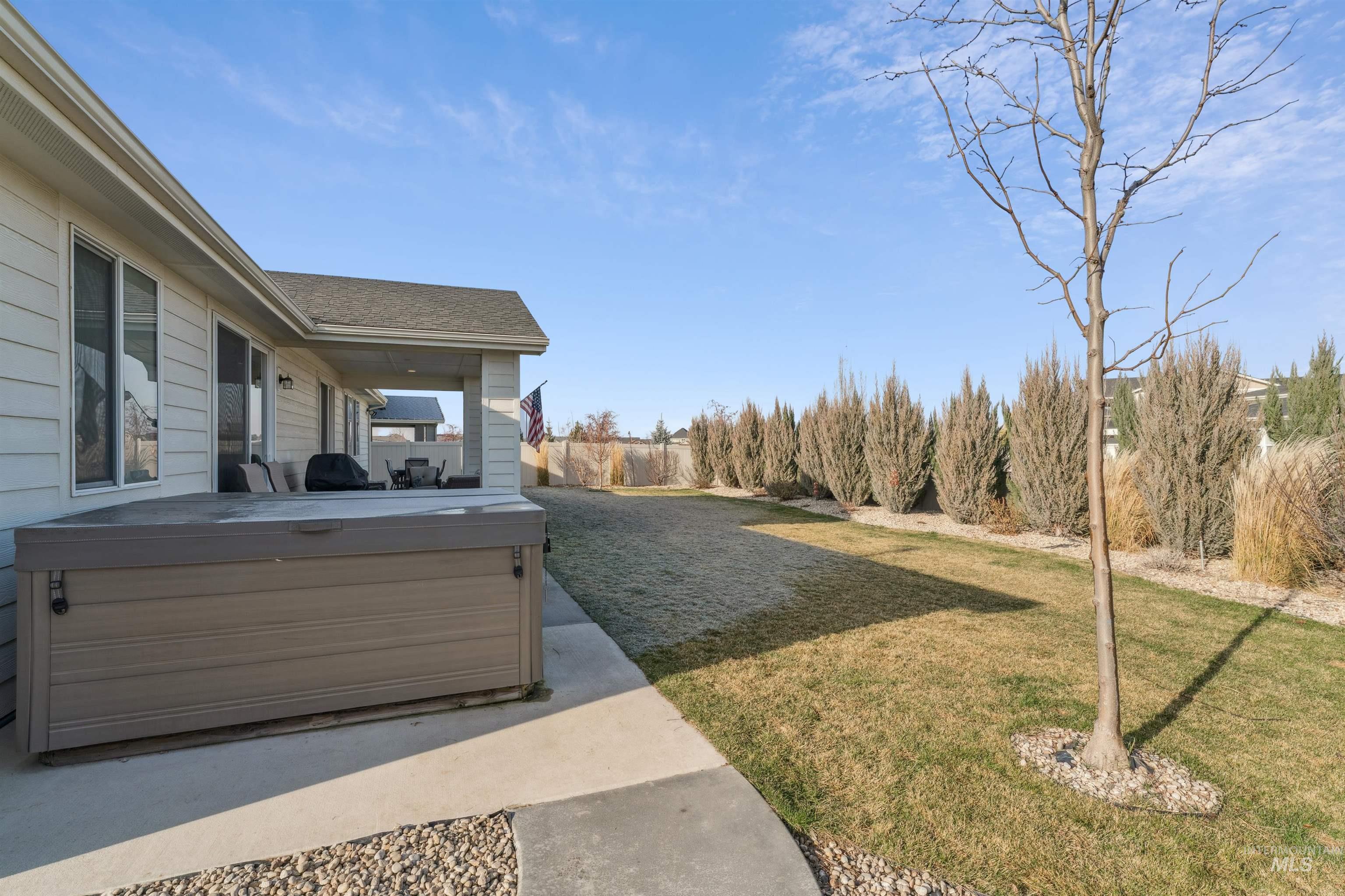 5522 W Avilla Drive, Meridian, Idaho 83646, 3 Bedrooms, 2.5 Bathrooms, Residential For Sale, Price $765,000,MLS 98972250