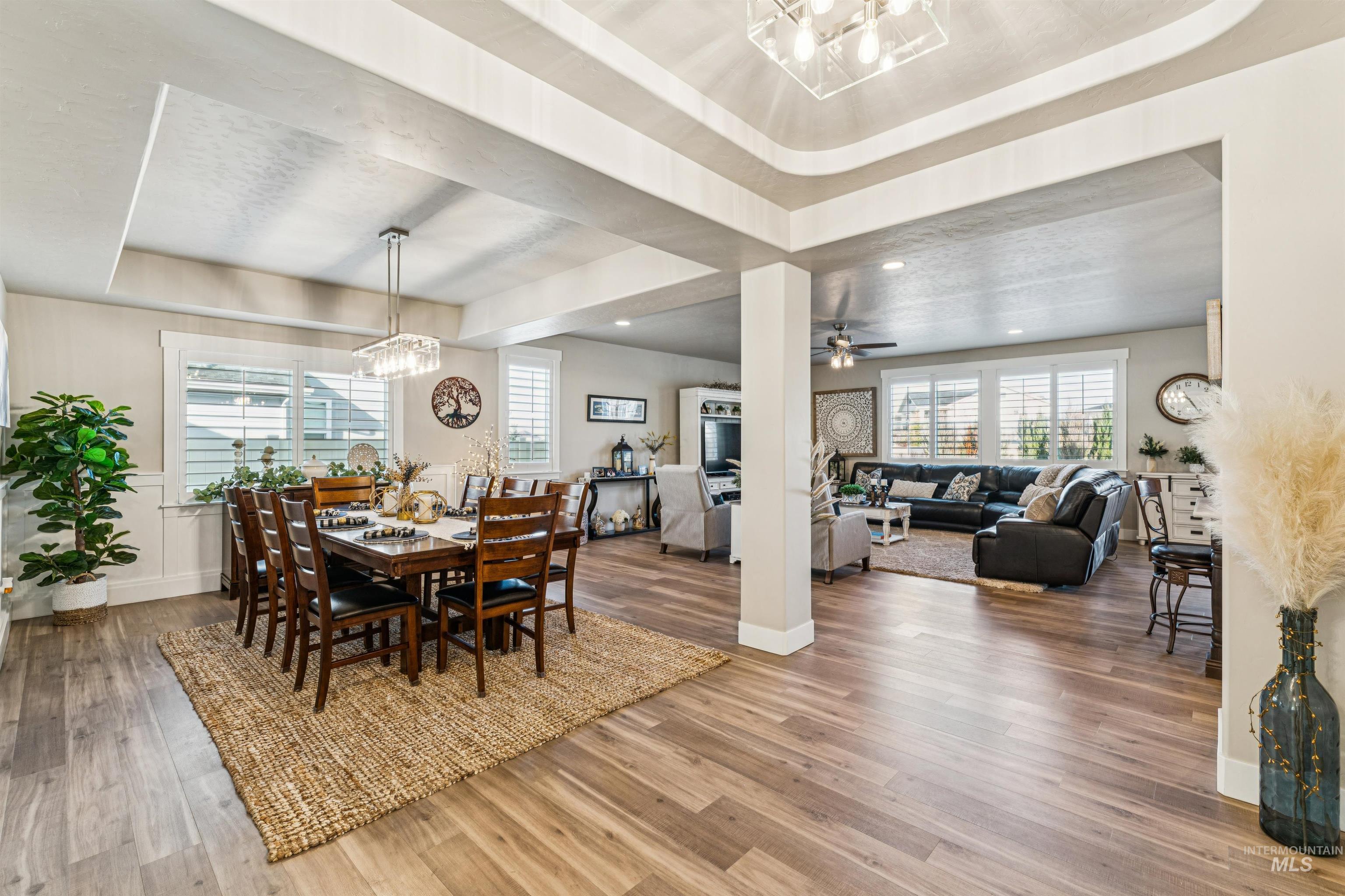 5522 W Avilla Drive, Meridian, Idaho 83646, 3 Bedrooms, 2.5 Bathrooms, Residential For Sale, Price $765,000,MLS 98972250