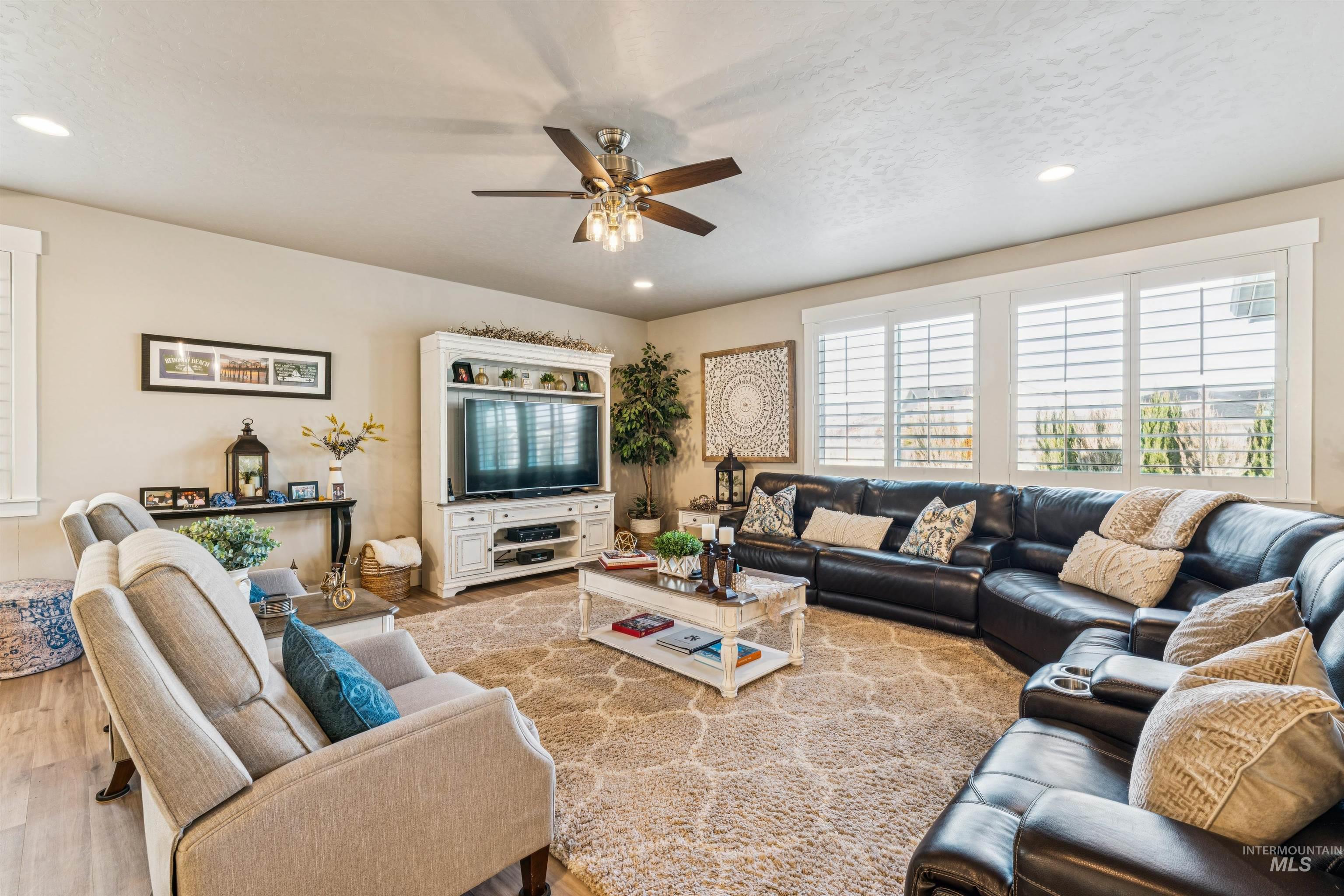 5522 W Avilla Drive, Meridian, Idaho 83646, 3 Bedrooms, 2.5 Bathrooms, Residential For Sale, Price $765,000,MLS 98972250