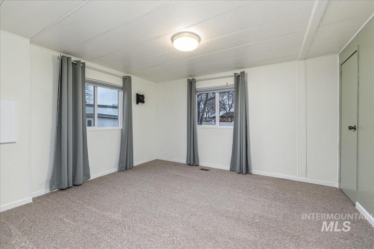 307 Driftwood Rd, Boise, Idaho 83713, 2 Bedrooms, 2 Bathrooms, Residential For Sale, Price $110,000, 98972251