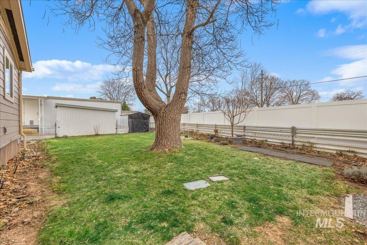 307 Driftwood Rd, Boise, Idaho 83713, 2 Bedrooms, 2 Bathrooms, Residential For Sale, Price $110,000, 98972251