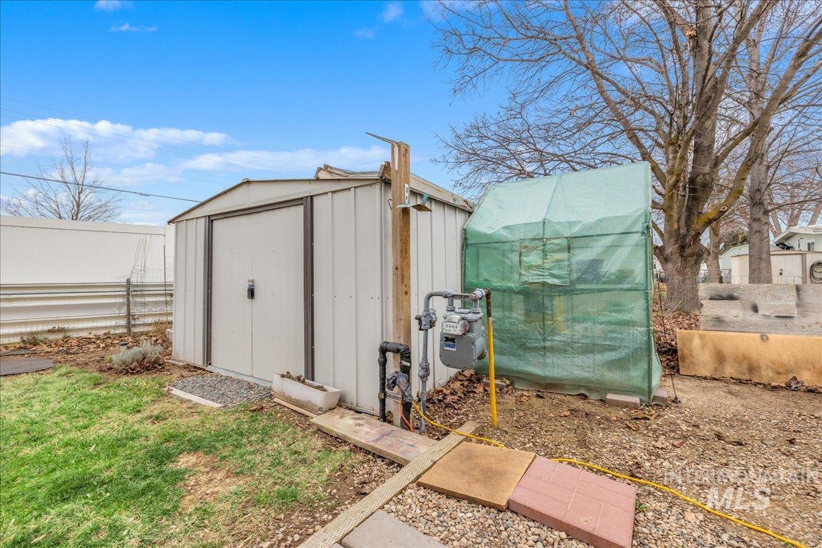 307 Driftwood Rd, Boise, Idaho 83713, 2 Bedrooms, 2 Bathrooms, Residential For Sale, Price $120,000,MLS 98972251