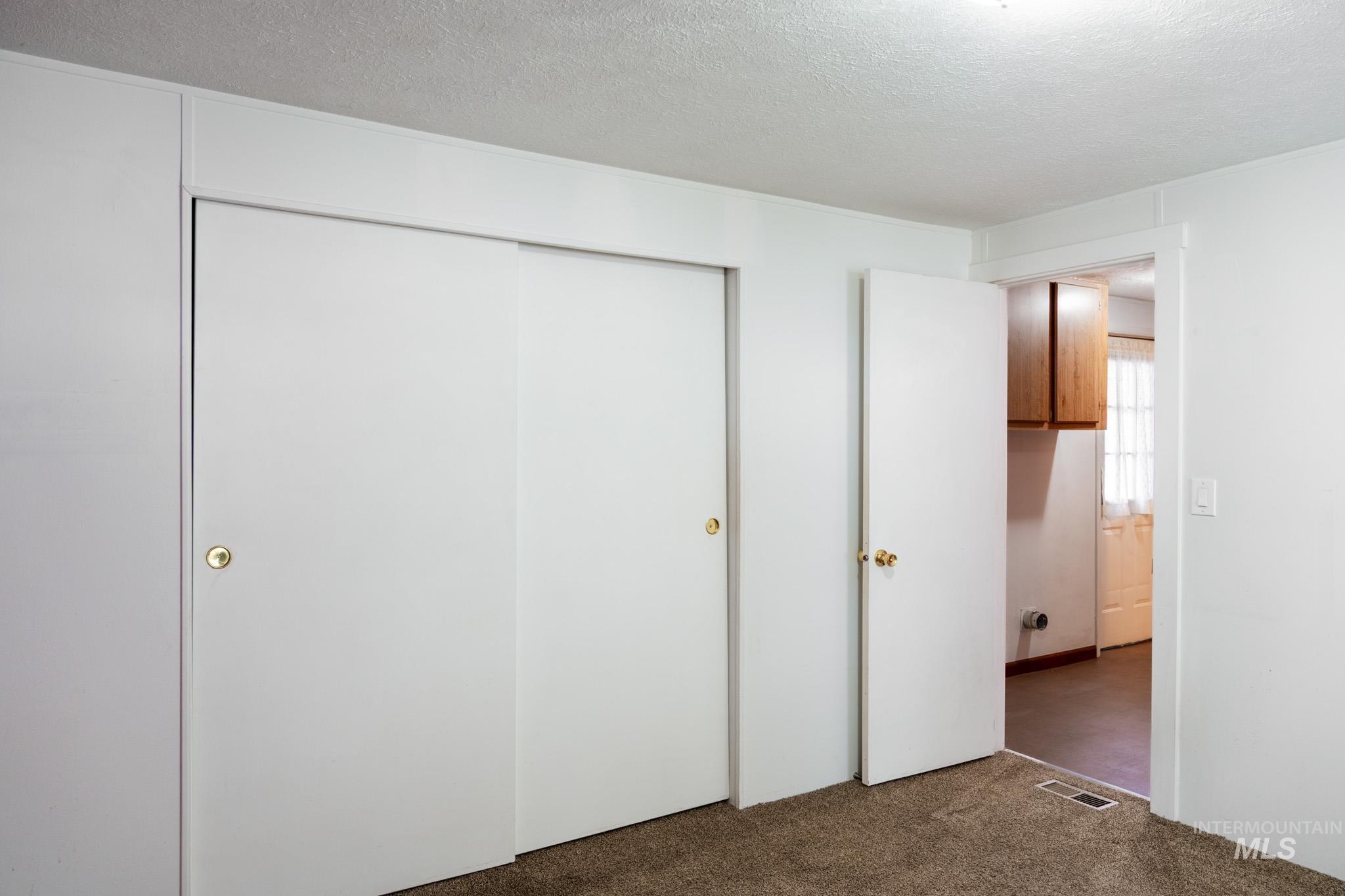 2701 N Alder Drive, Fruitland, Idaho 83619, 2 Bedrooms, 1 Bathroom, Residential For Sale, Price $79,500,MLS 98972252