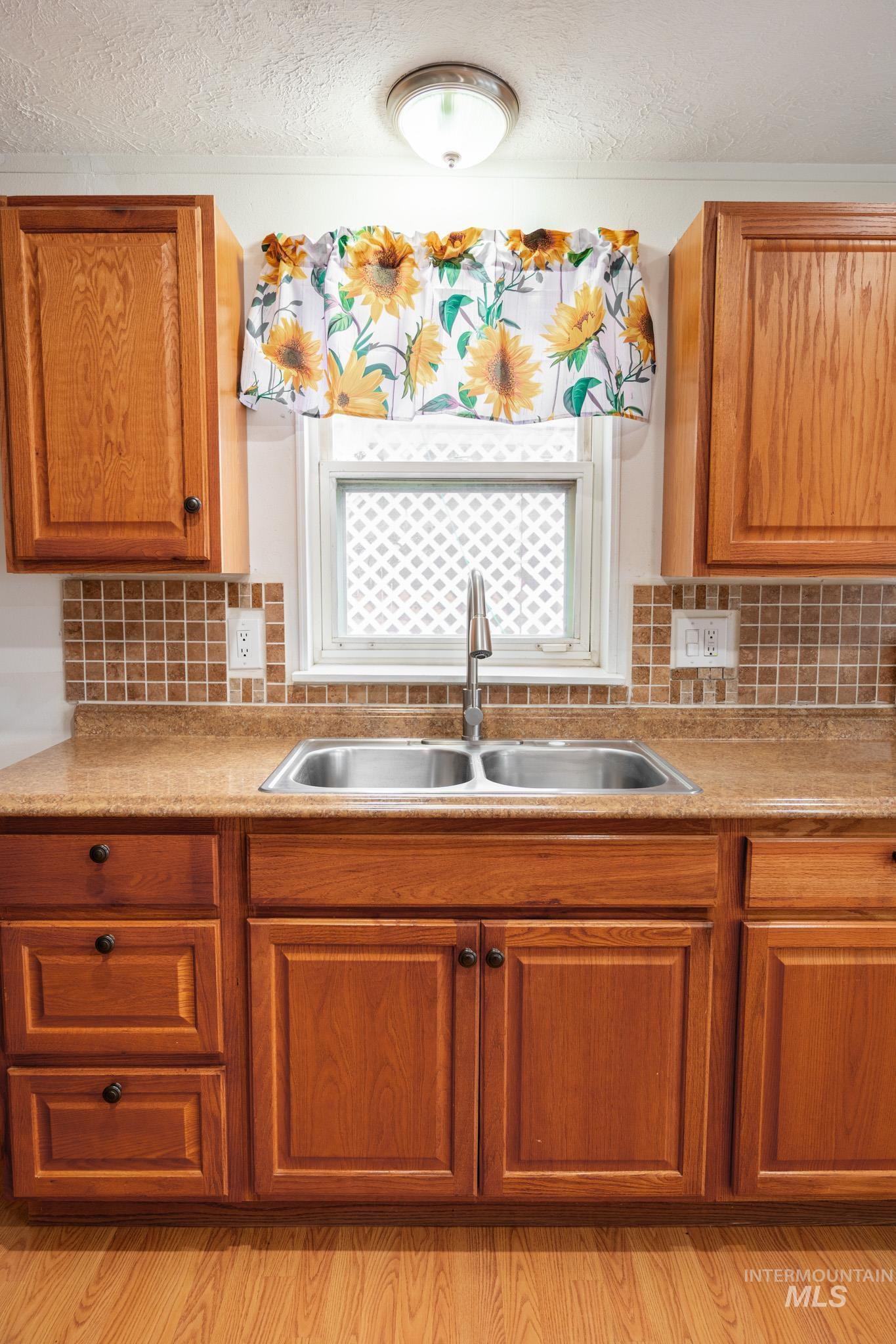 2701 N Alder Drive, Fruitland, Idaho 83619, 2 Bedrooms, 1 Bathroom, Residential For Sale, Price $79,500,MLS 98972252