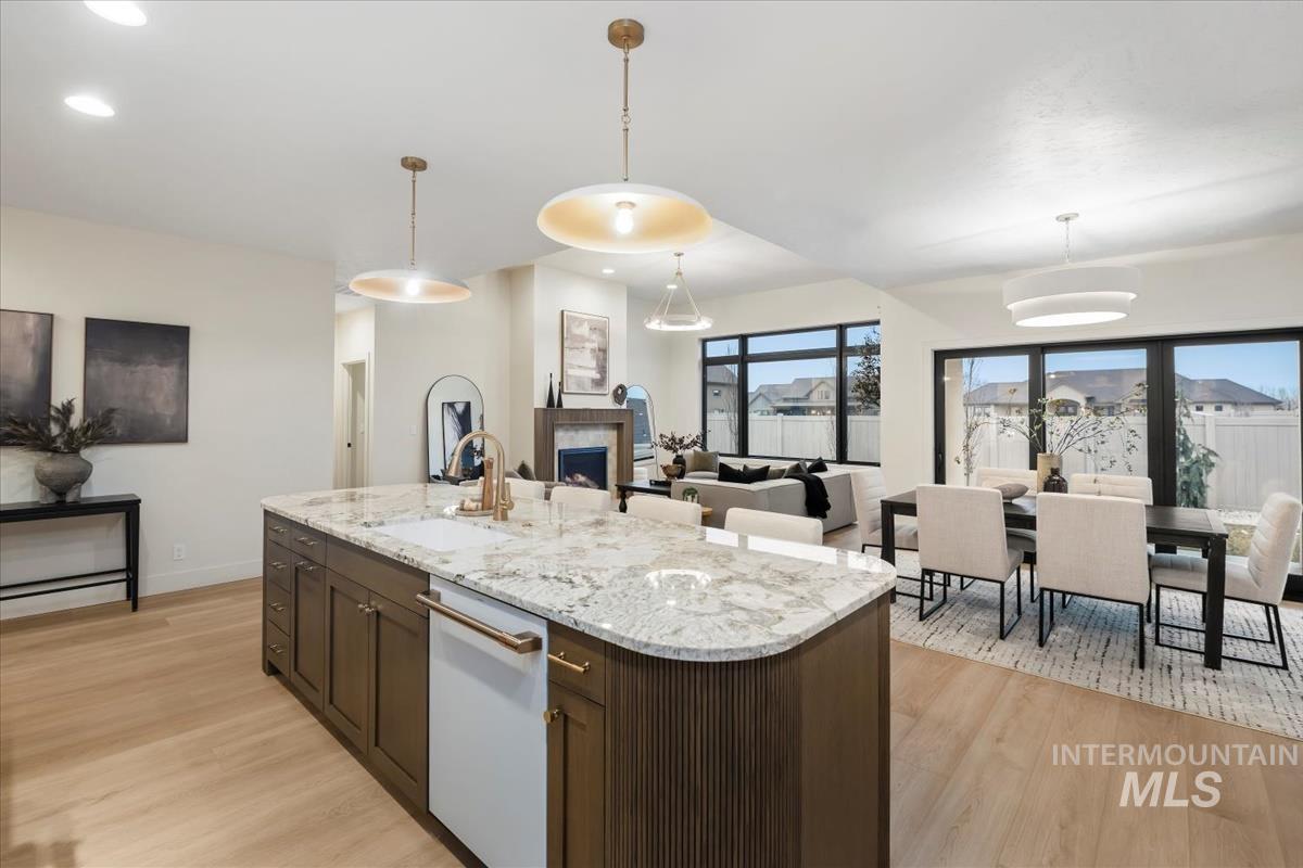 141 NE 8th St, Fruitland, Idaho 83619, 3 Bedrooms, 2 Bathrooms, Residential For Sale, Price $615,000,MLS 98972260