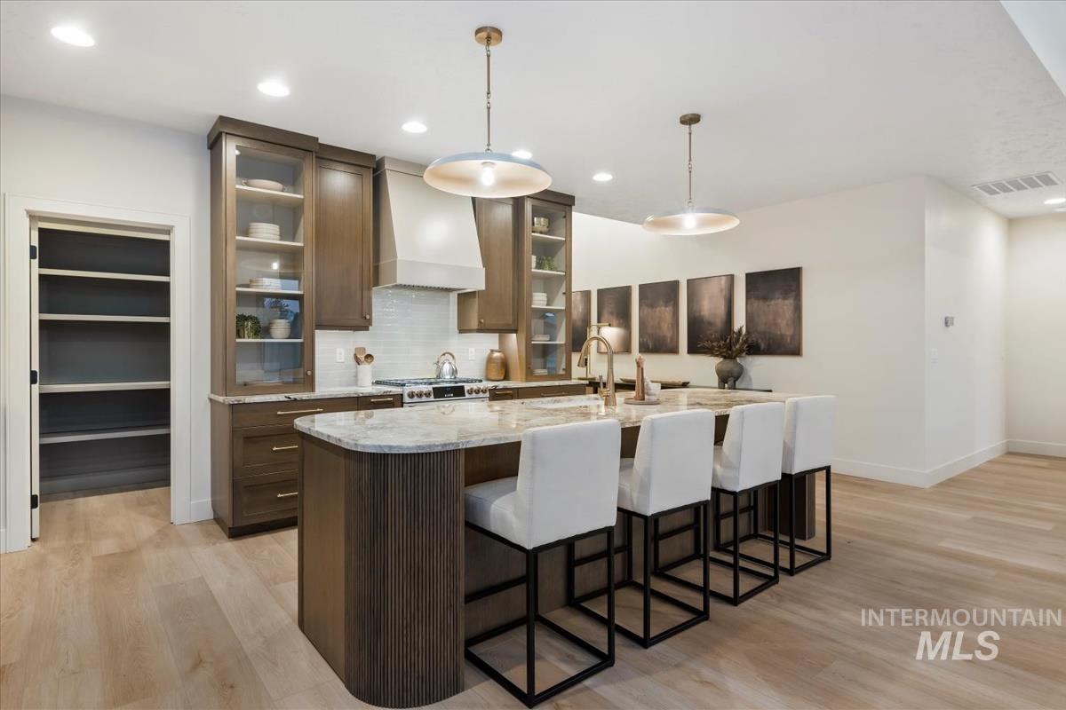 141 NE 8th St, Fruitland, Idaho 83619, 3 Bedrooms, 2 Bathrooms, Residential For Sale, Price $615,000,MLS 98972260