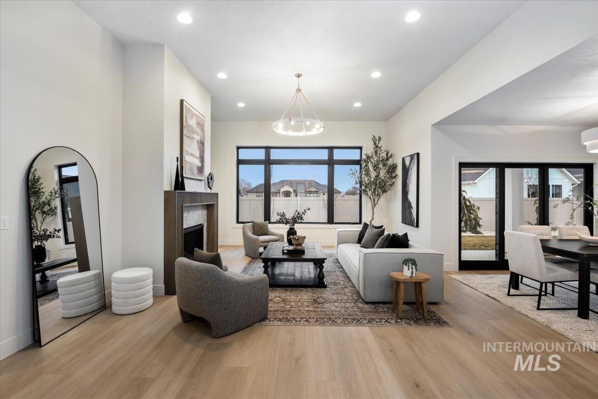 141 NE 8th St, Fruitland, Idaho 83619, 3 Bedrooms, 2 Bathrooms, Residential For Sale, Price $615,000,MLS 98972260