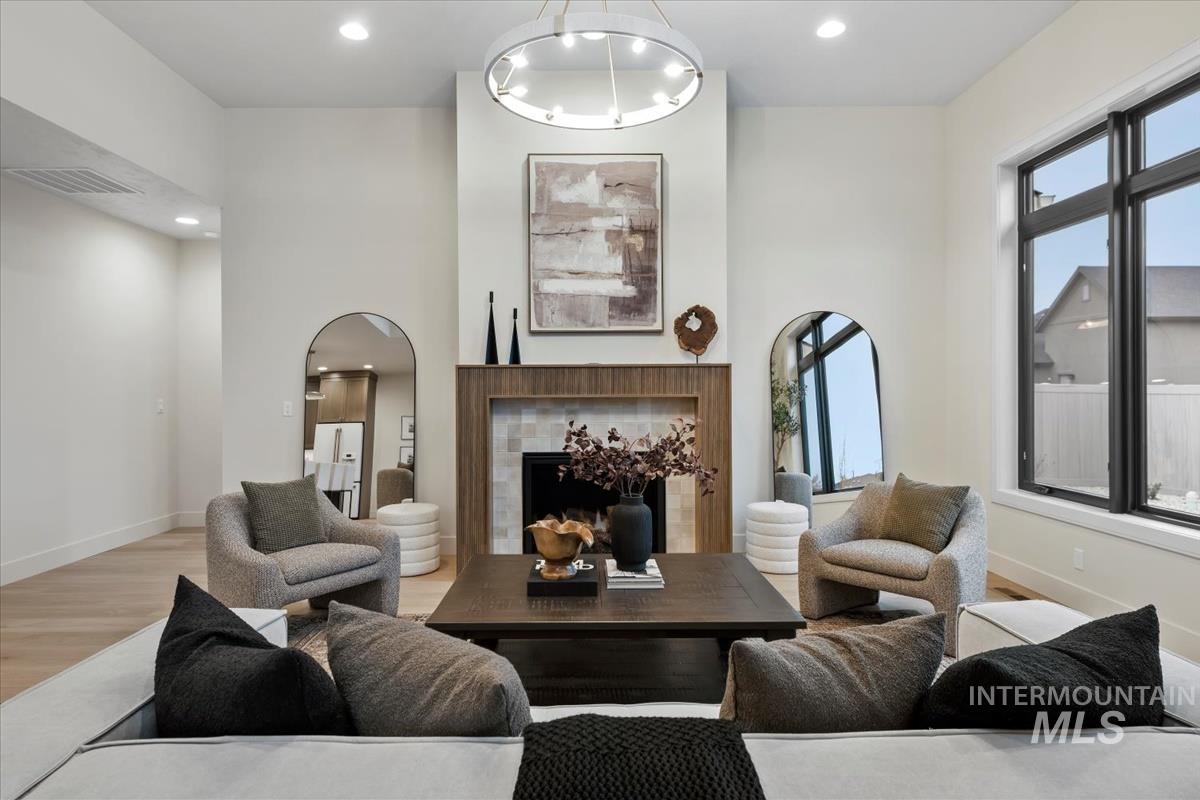 141 NE 8th St, Fruitland, Idaho 83619, 3 Bedrooms, 2 Bathrooms, Residential For Sale, Price $615,000,MLS 98972260