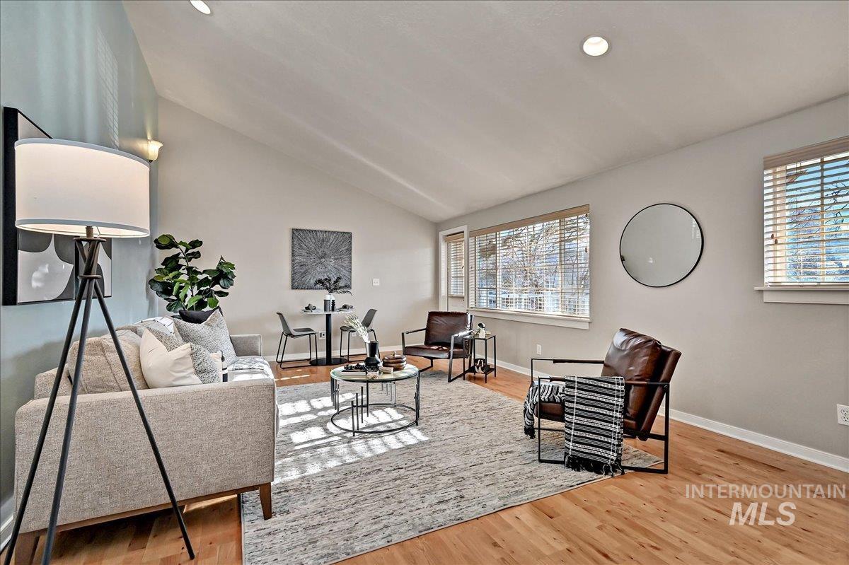 305 Village Lane, Boise, Idaho 83702, 1 Bedroom, 1 Bathroom, Residential For Sale, Price $329,000,MLS 98972262