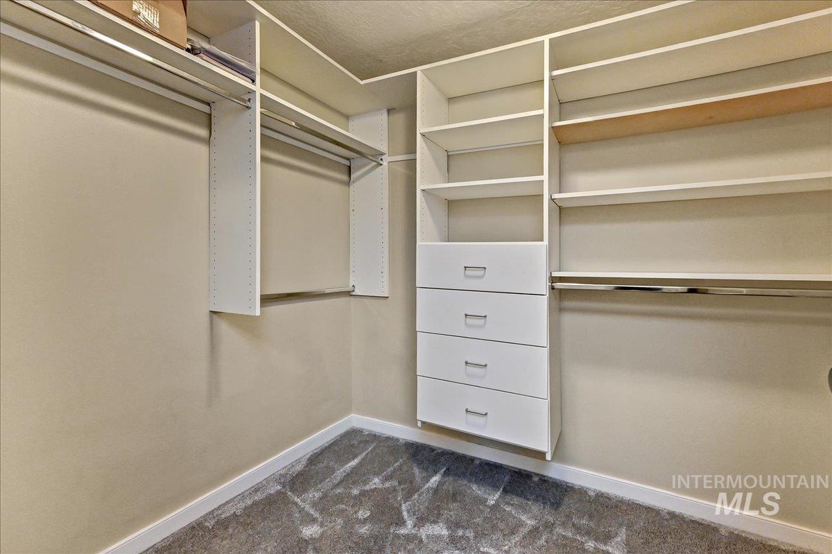 305 Village Lane, Boise, Idaho 83702, 1 Bedroom, 1 Bathroom, Residential For Sale, Price $329,000,MLS 98972262