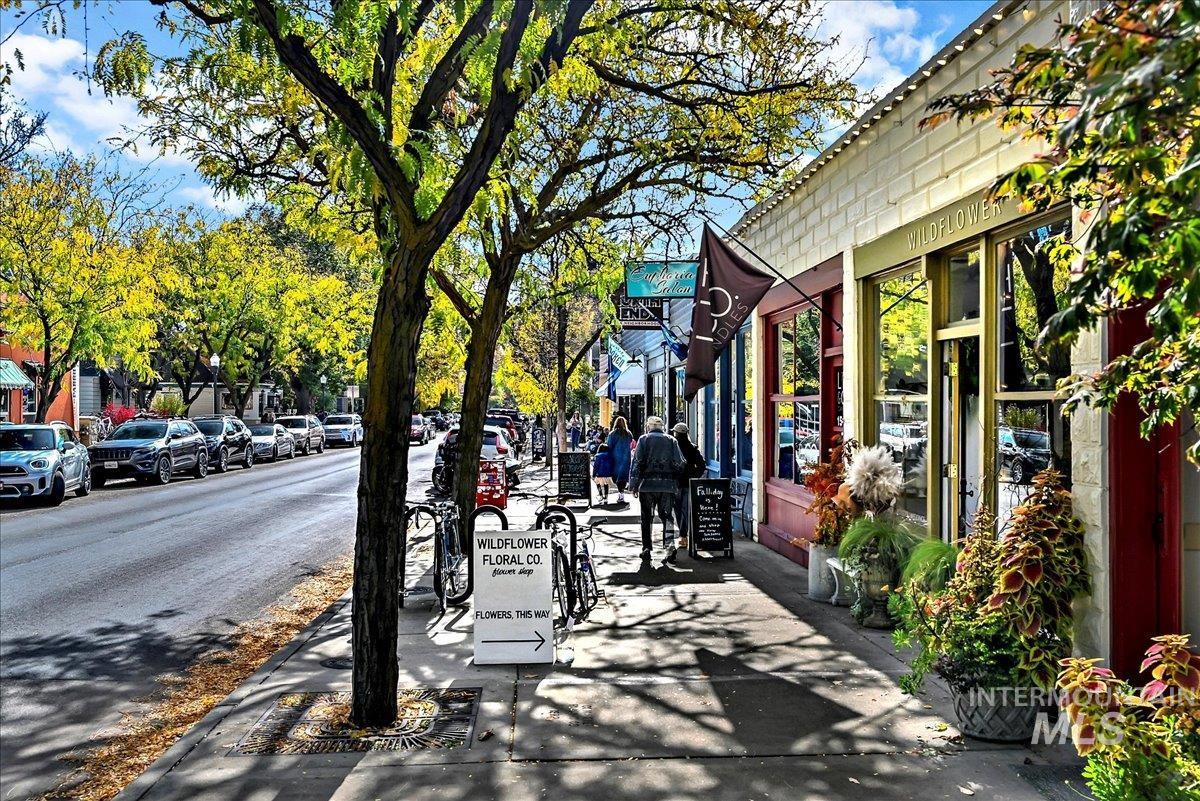 305 Village Lane, Boise, Idaho 83702, 1 Bedroom, 1 Bathroom, Residential For Sale, Price $329,000,MLS 98972262