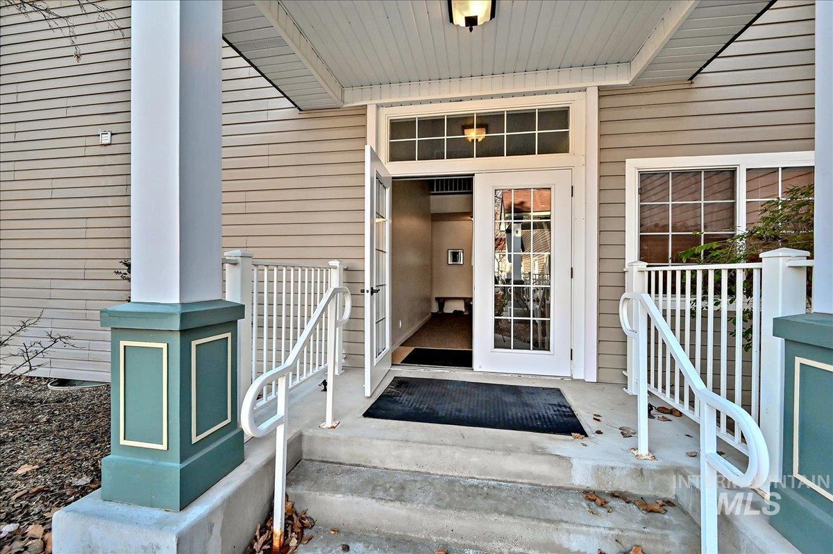 305 Village Lane, Boise, Idaho 83702, 1 Bedroom, 1 Bathroom, Residential For Sale, Price $329,000,MLS 98972262