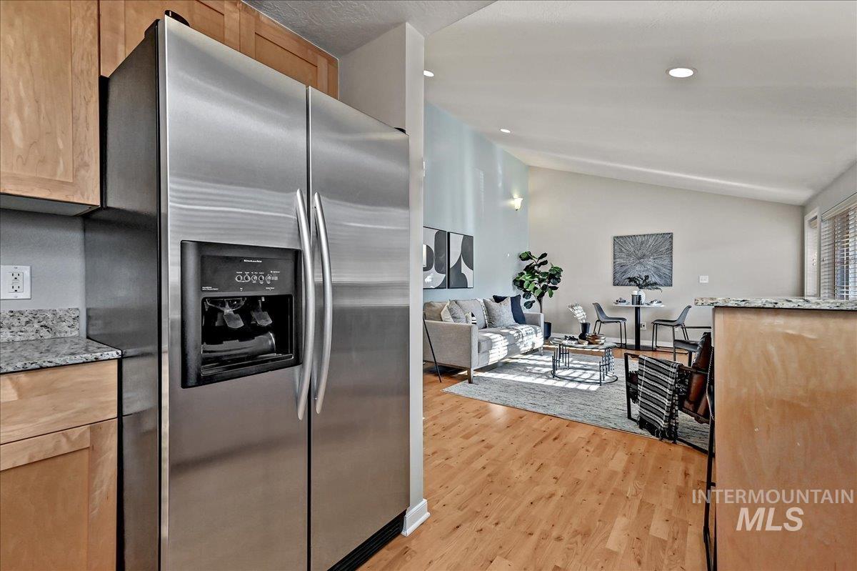 305 Village Lane, Boise, Idaho 83702, 1 Bedroom, 1 Bathroom, Residential For Sale, Price $329,000,MLS 98972262