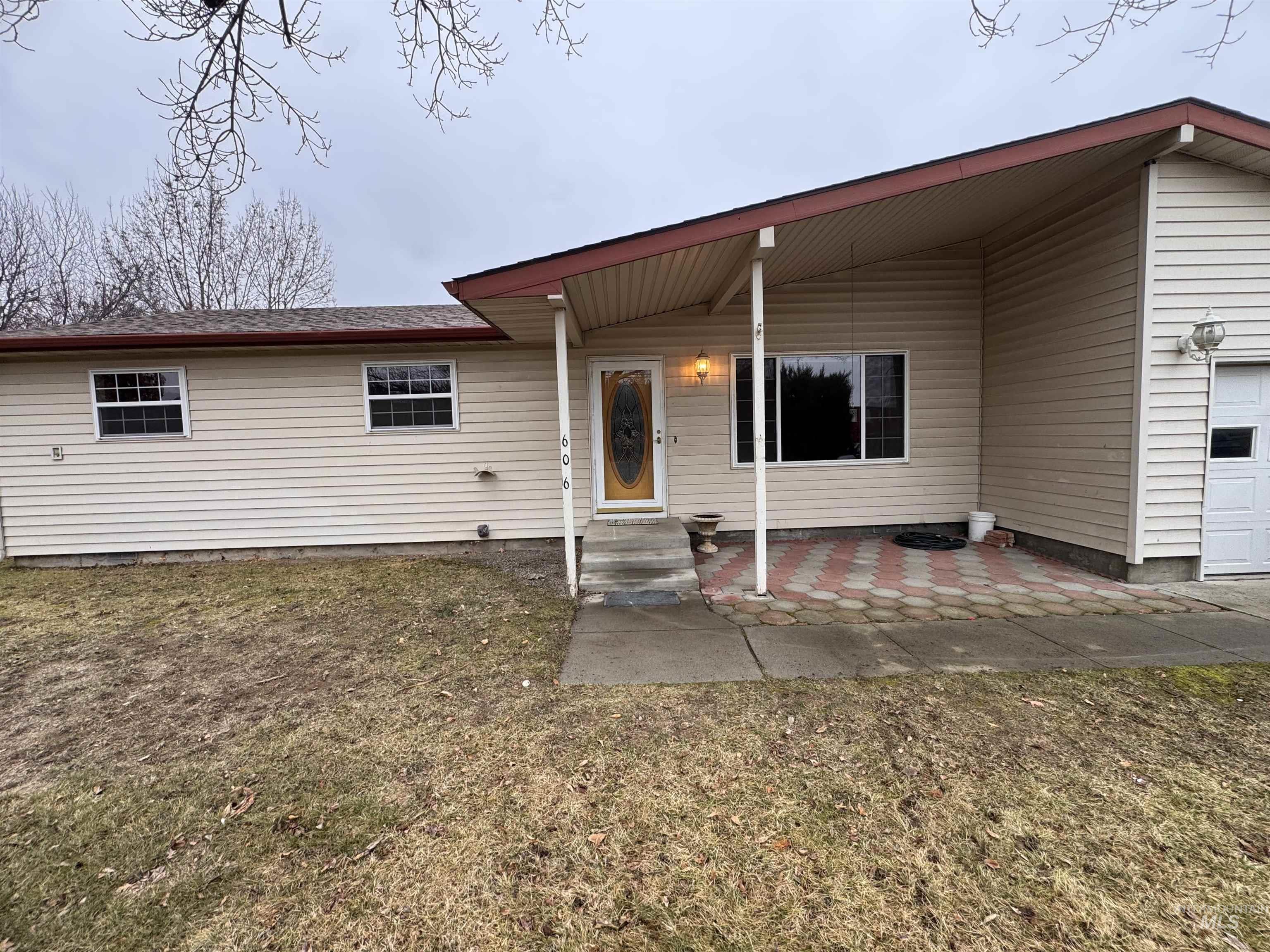 606 4Th St, Fruitland, Idaho 83619, 3 Bedrooms, 1.5 Bathrooms, Residential For Sale, Price $325,000,MLS 98972263