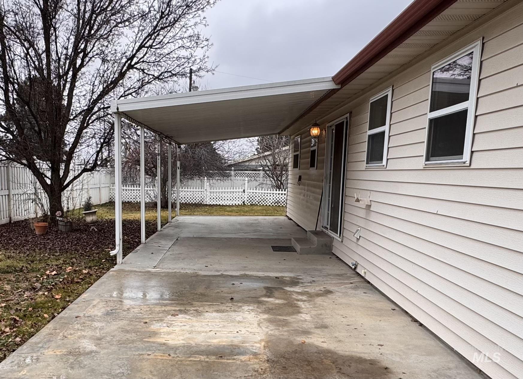 606 4Th St, Fruitland, Idaho 83619, 3 Bedrooms, 1.5 Bathrooms, Residential For Sale, Price $325,000,MLS 98972263