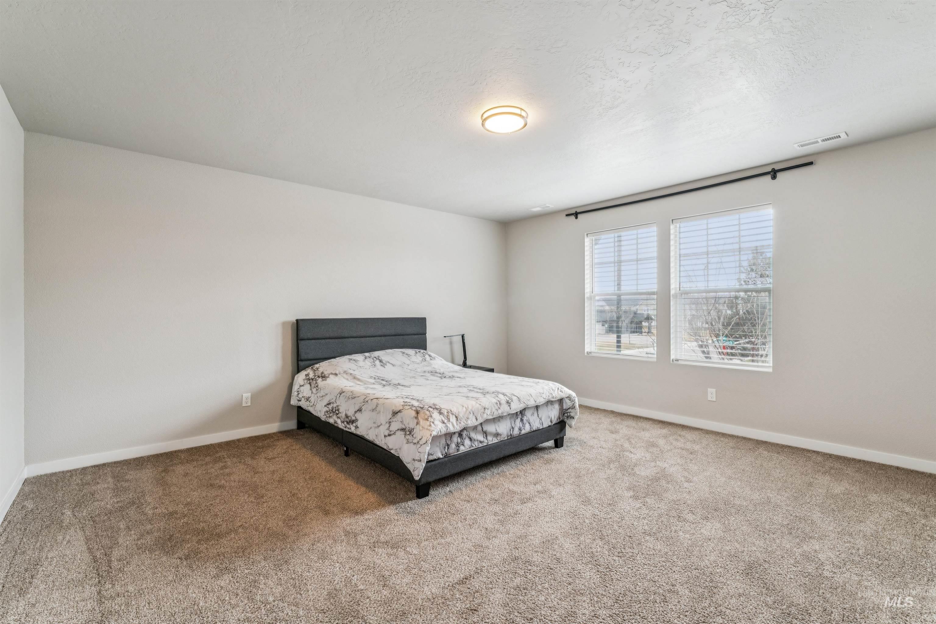 9968 W Smoke Ranch Drive, Boise, Idaho 83709, 3 Bedrooms, 2.5 Bathrooms, Residential For Sale, Price $474,900,MLS 98972264