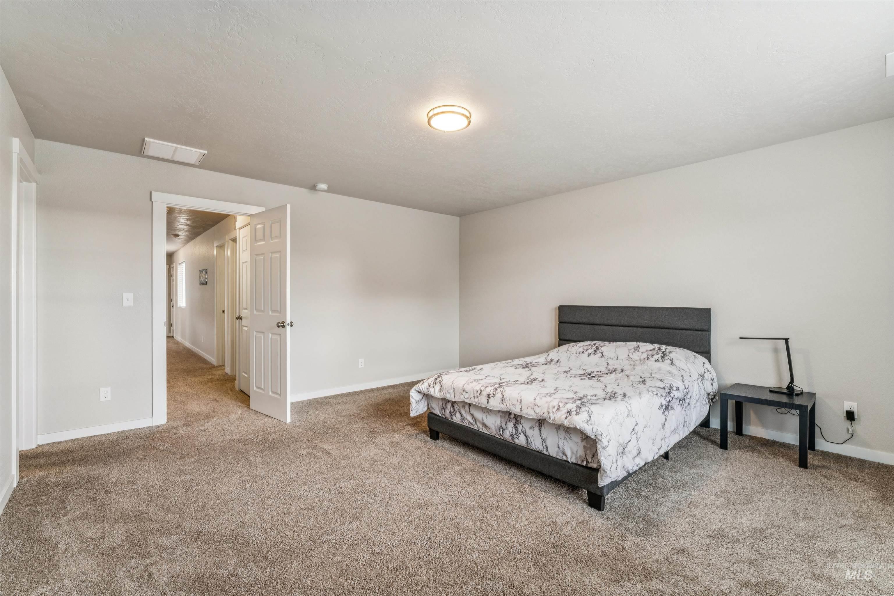 9968 W Smoke Ranch Drive, Boise, Idaho 83709, 3 Bedrooms, 2.5 Bathrooms, Residential For Sale, Price $474,900,MLS 98972264