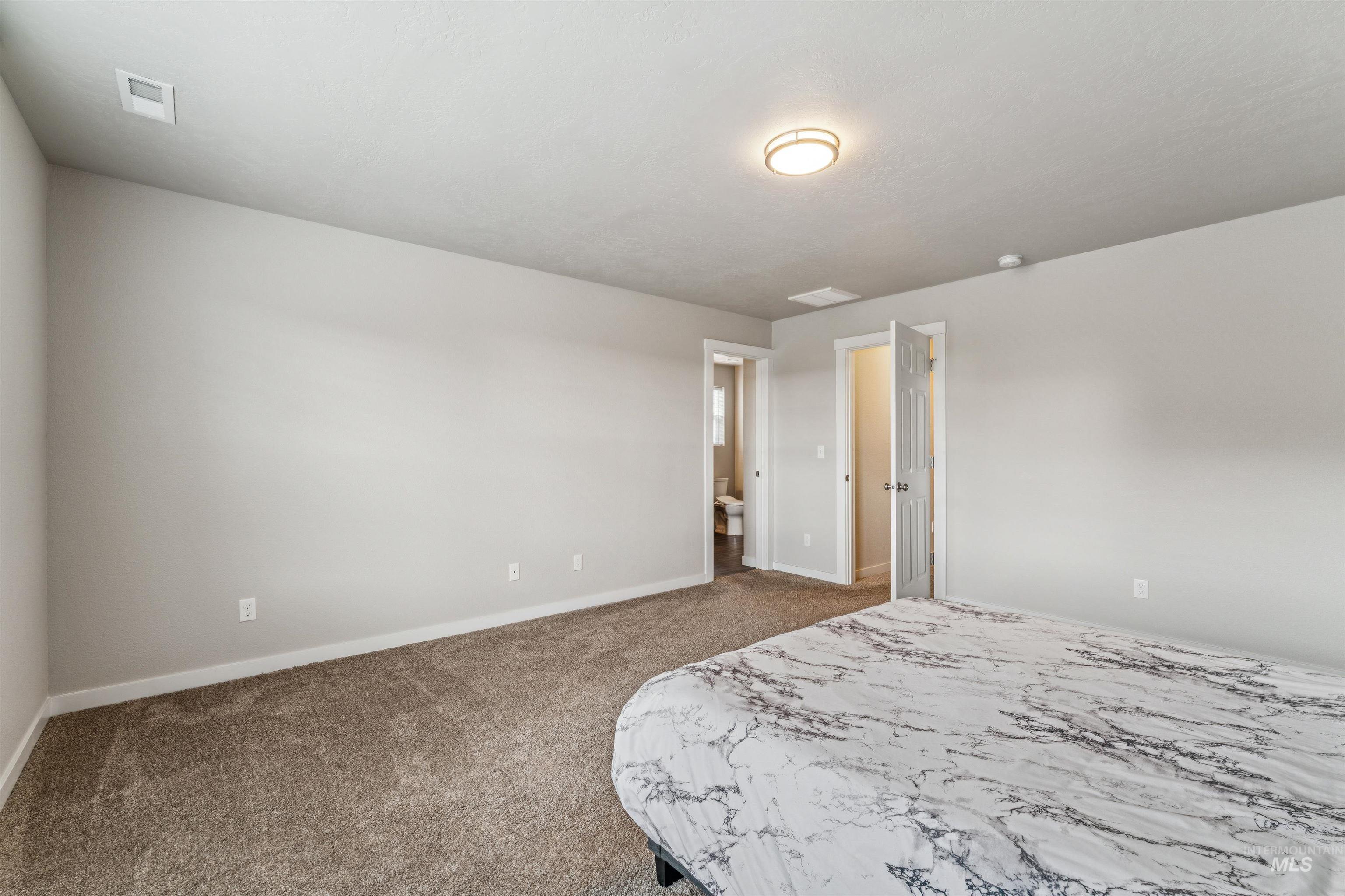 9968 W Smoke Ranch Drive, Boise, Idaho 83709, 3 Bedrooms, 2.5 Bathrooms, Residential For Sale, Price $474,900,MLS 98972264