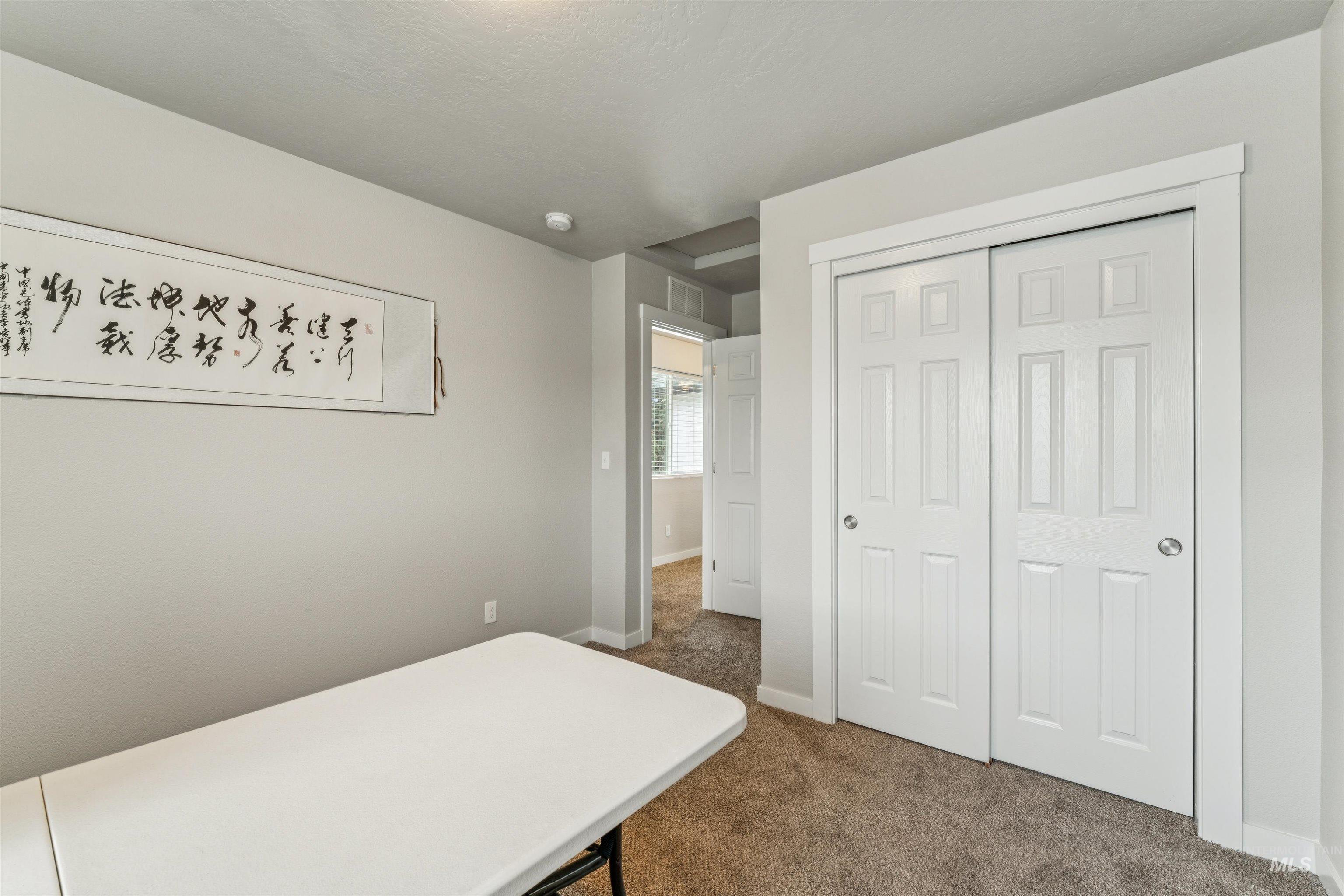 9968 W Smoke Ranch Drive, Boise, Idaho 83709, 3 Bedrooms, 2.5 Bathrooms, Residential For Sale, Price $474,900,MLS 98972264