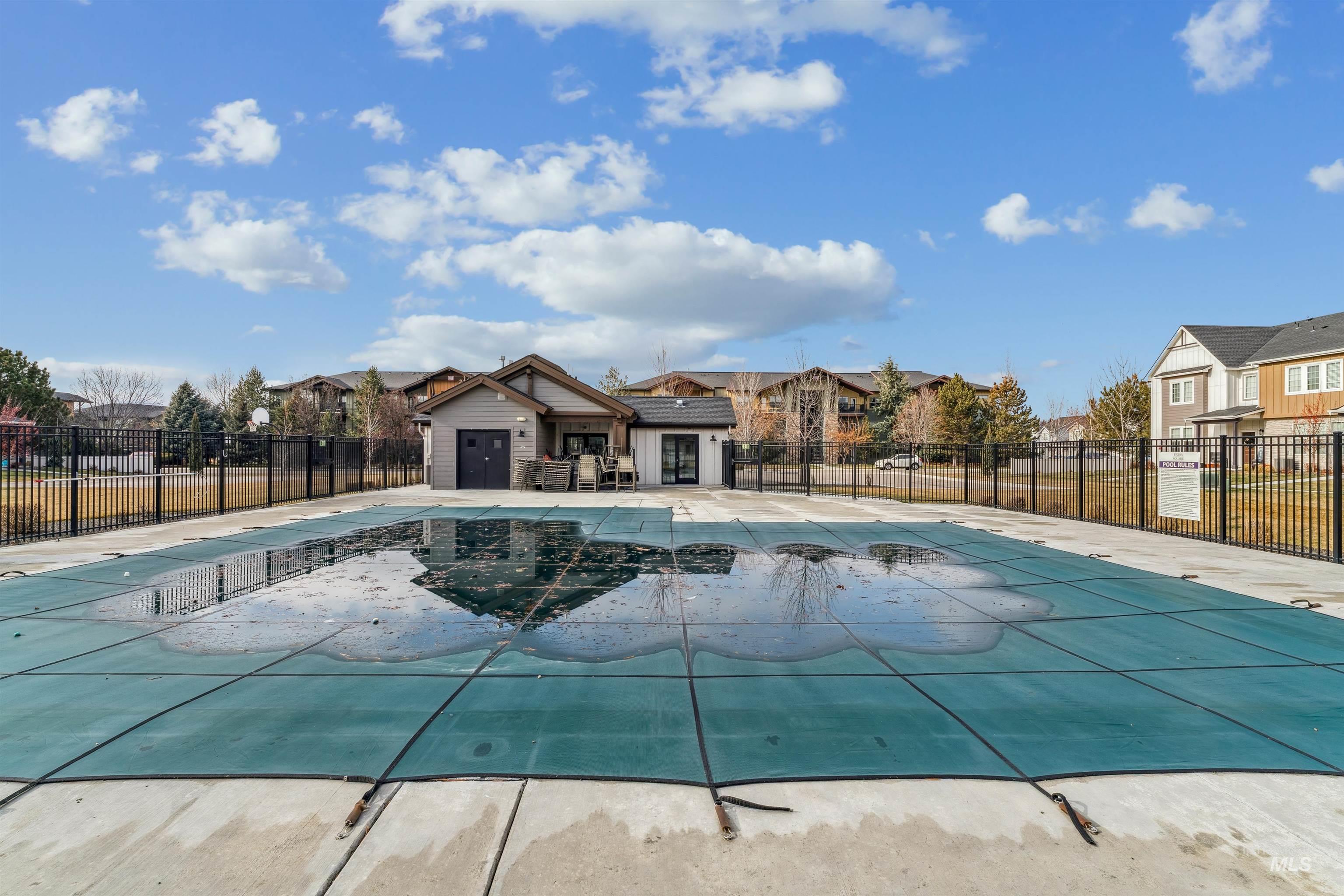 9968 W Smoke Ranch Drive, Boise, Idaho 83709, 3 Bedrooms, 2.5 Bathrooms, Residential For Sale, Price $474,900,MLS 98972264