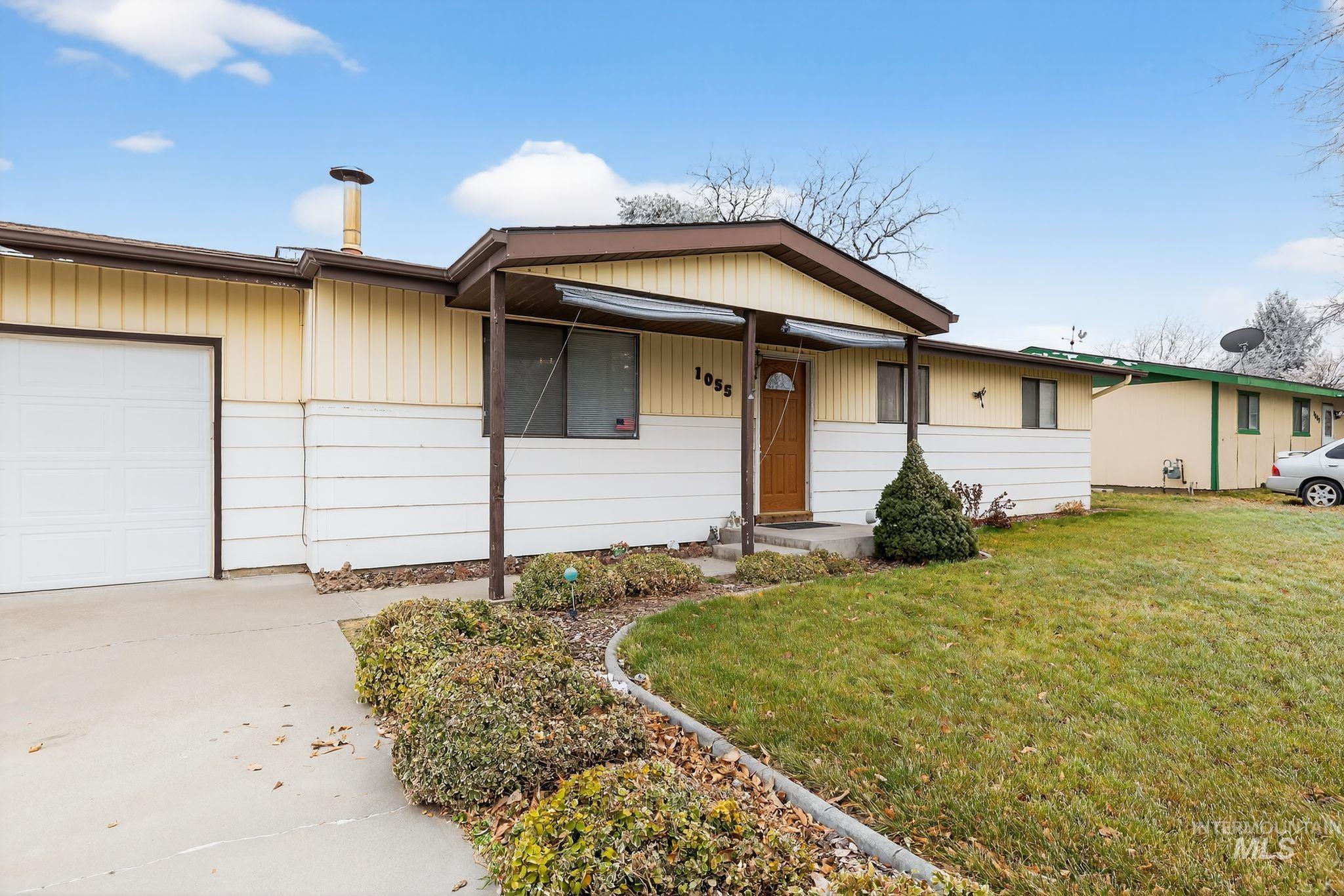 1055 Adell S., Filer, Idaho 83328, 3 Bedrooms, 2 Bathrooms, Residential For Sale, Price $329,000,MLS 98972266