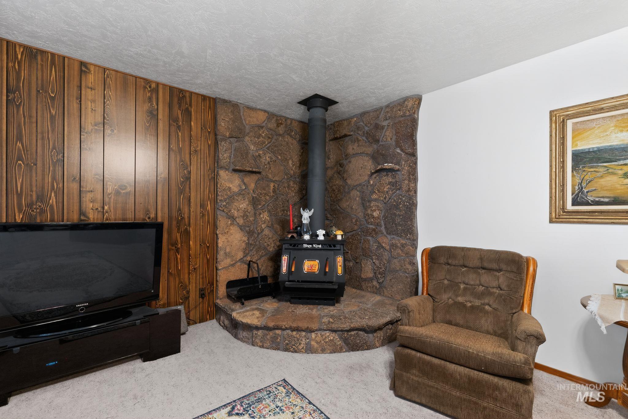 1055 Adell S., Filer, Idaho 83328, 3 Bedrooms, 2 Bathrooms, Residential For Sale, Price $329,000,MLS 98972266