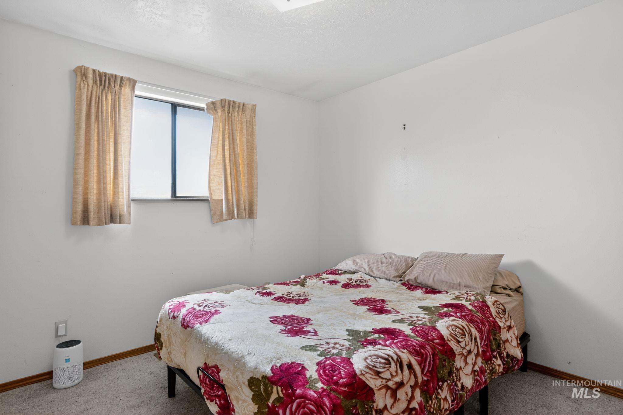 1055 Adell S., Filer, Idaho 83328, 3 Bedrooms, 2 Bathrooms, Residential For Sale, Price $329,000,MLS 98972266