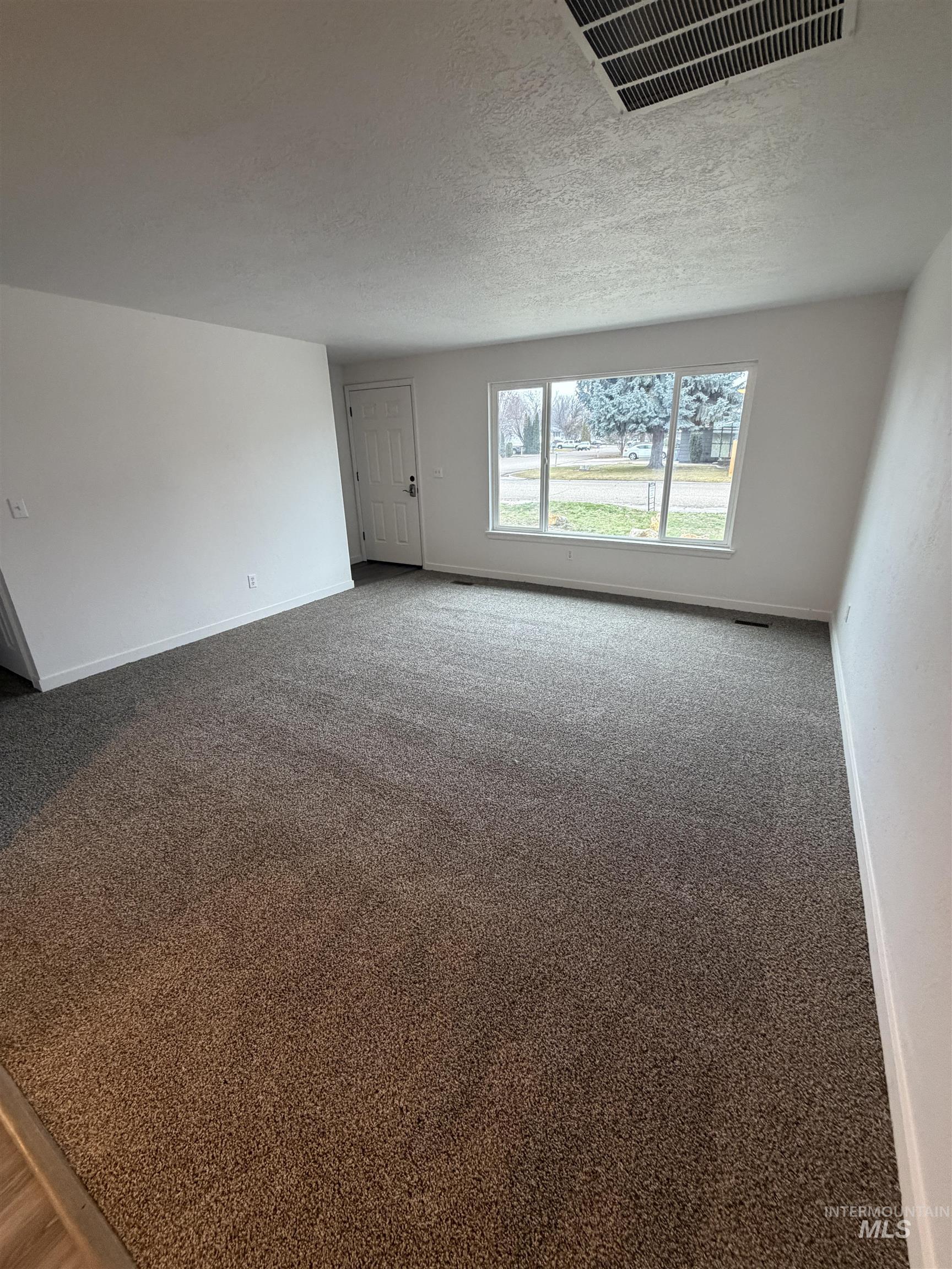 1026 Sweetwood Cir, Nampa, Idaho 83651, 3 Bedrooms, 1 Bathroom, Residential For Sale, Price $324,900,MLS 98972268