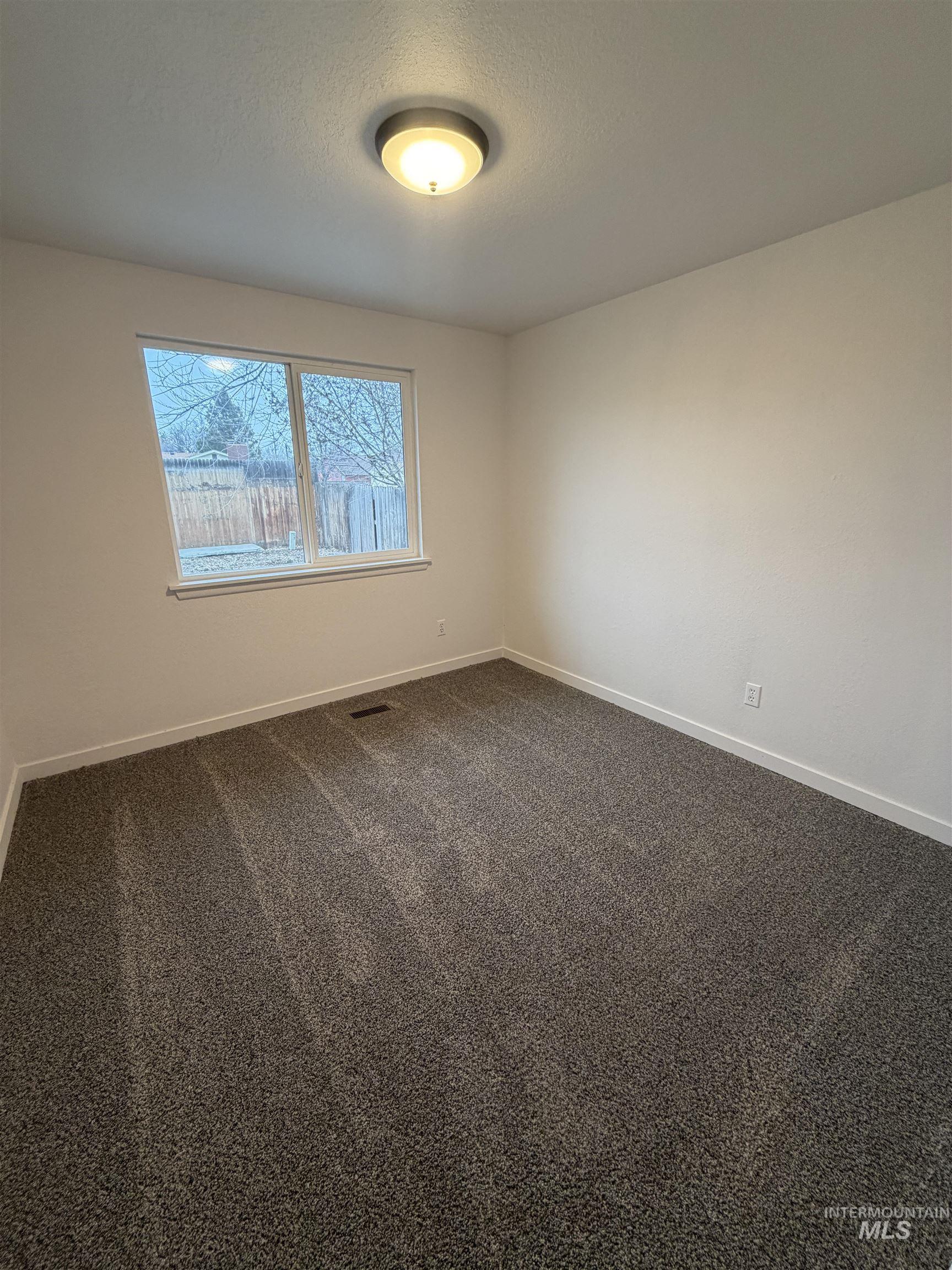 1026 Sweetwood Cir, Nampa, Idaho 83651, 3 Bedrooms, 1 Bathroom, Residential For Sale, Price $324,900,MLS 98972268