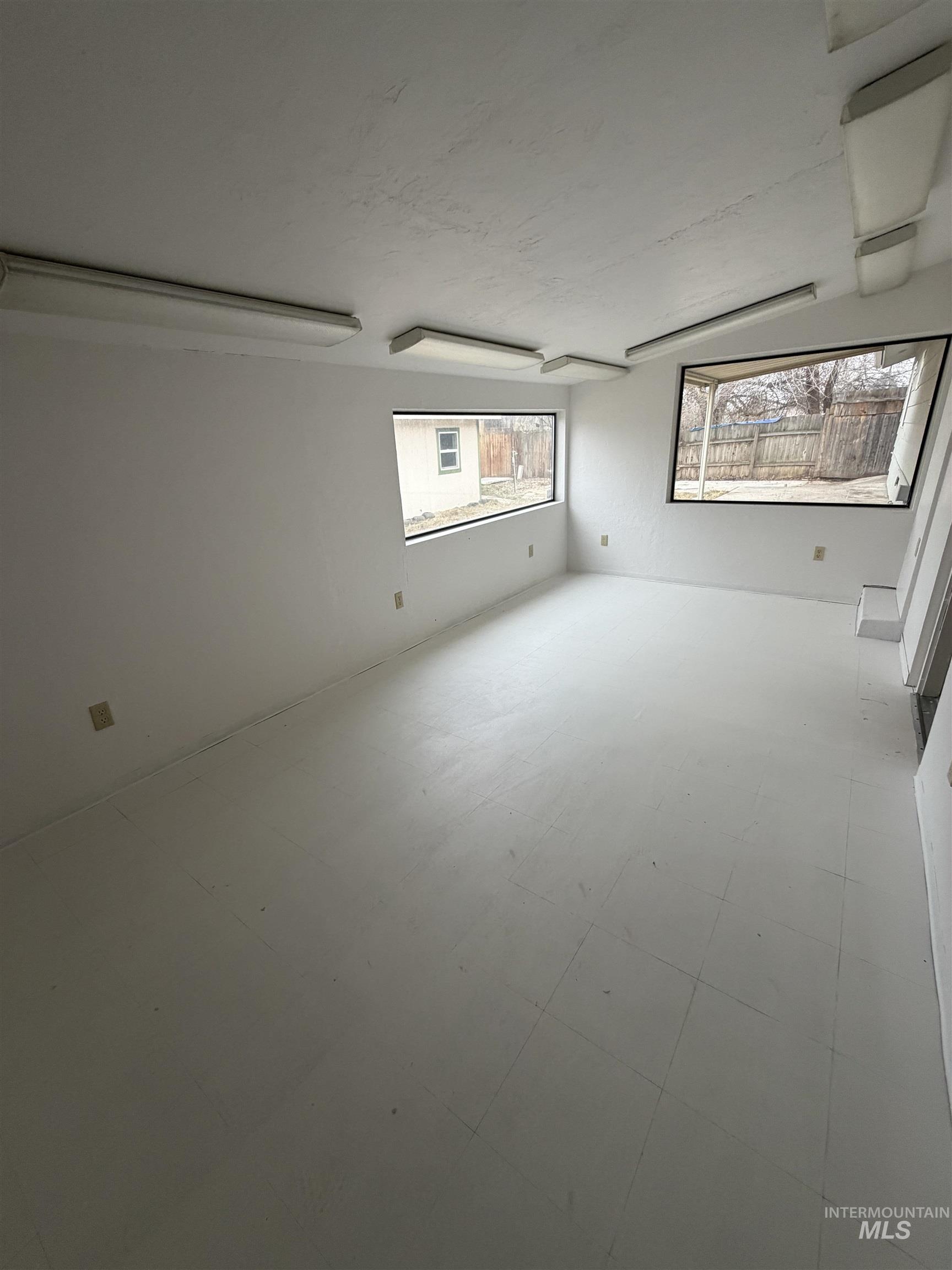 1026 Sweetwood Cir, Nampa, Idaho 83651, 3 Bedrooms, 1 Bathroom, Residential For Sale, Price $324,900,MLS 98972268