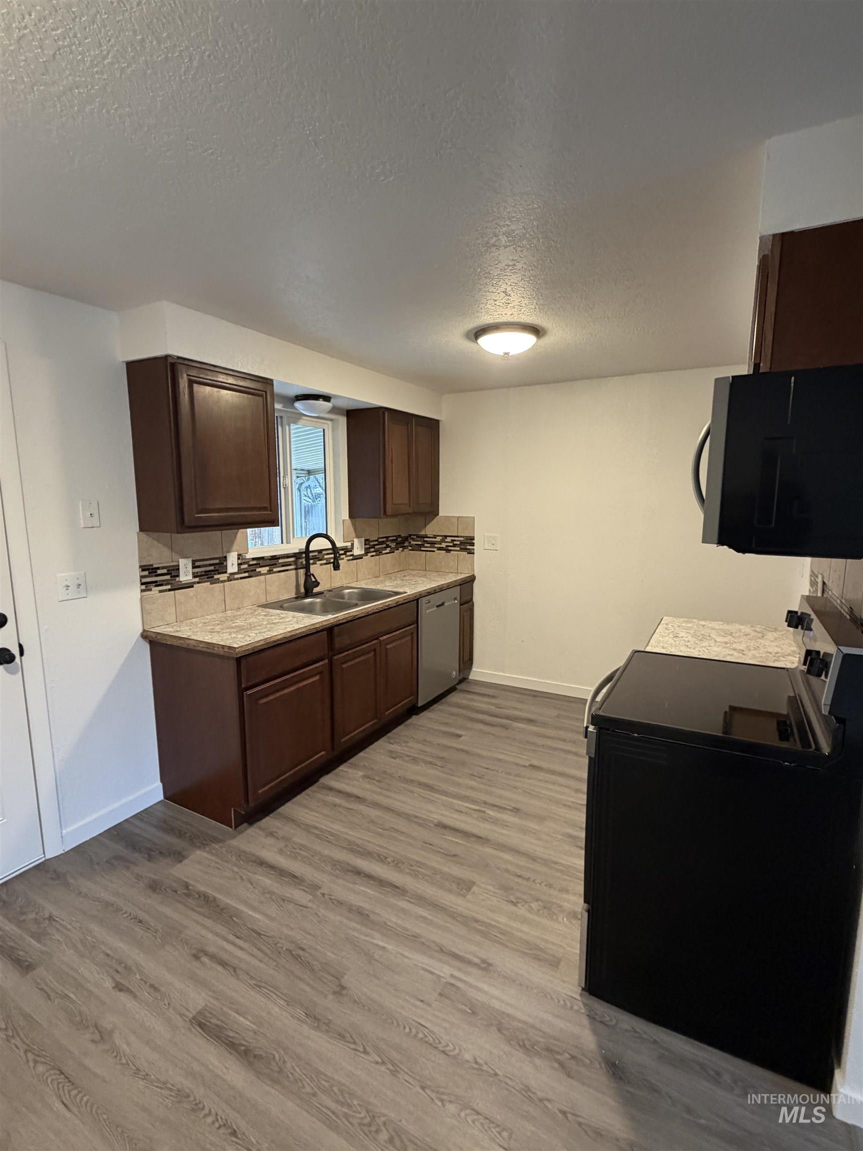 1026 Sweetwood Cir, Nampa, Idaho 83651, 3 Bedrooms, 1 Bathroom, Residential For Sale, Price $324,900,MLS 98972268