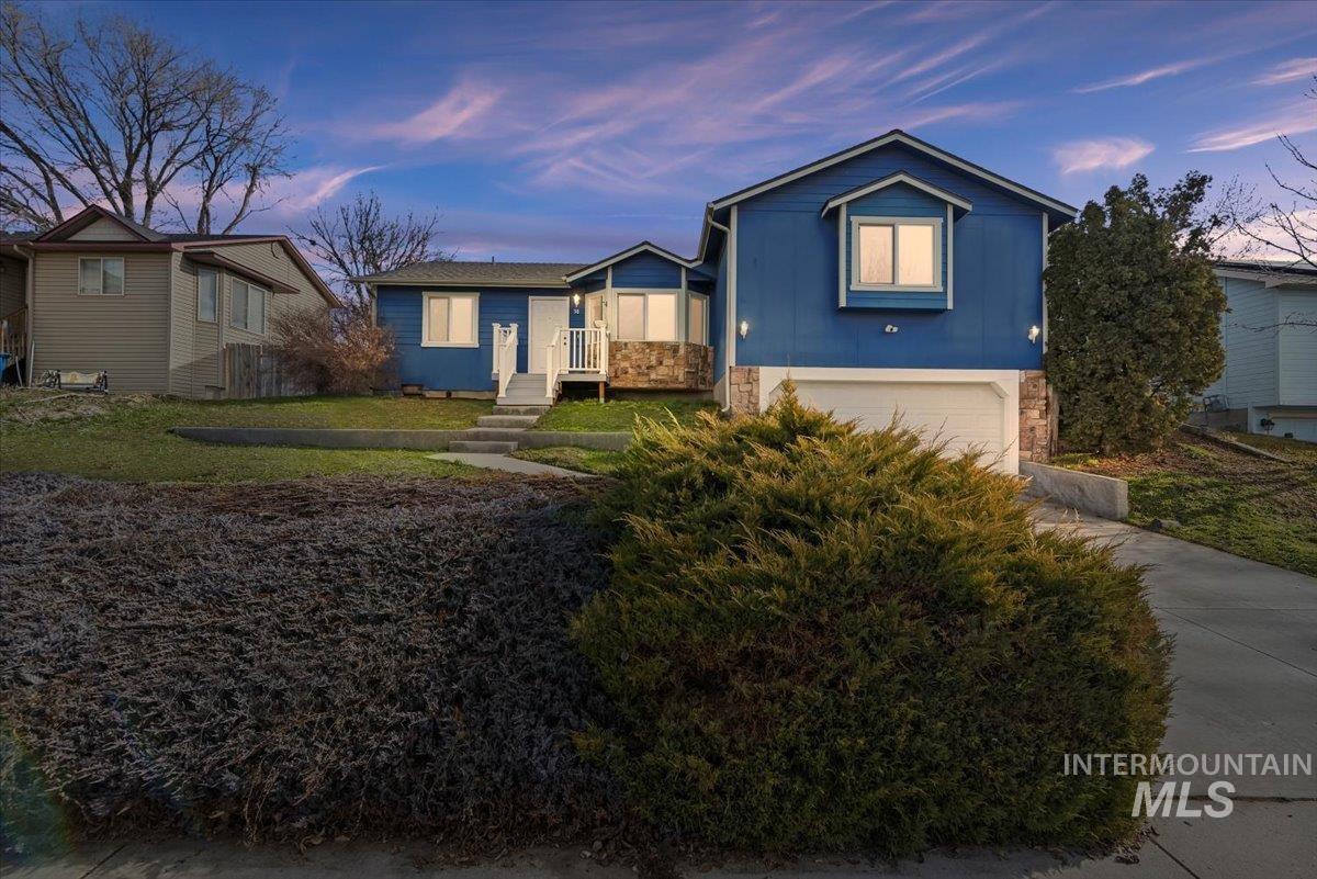 58 S Peppermint Dr, Nampa, Idaho 83687, 3 Bedrooms, 2 Bathrooms, Residential For Sale, Price $355,000,MLS 98972269