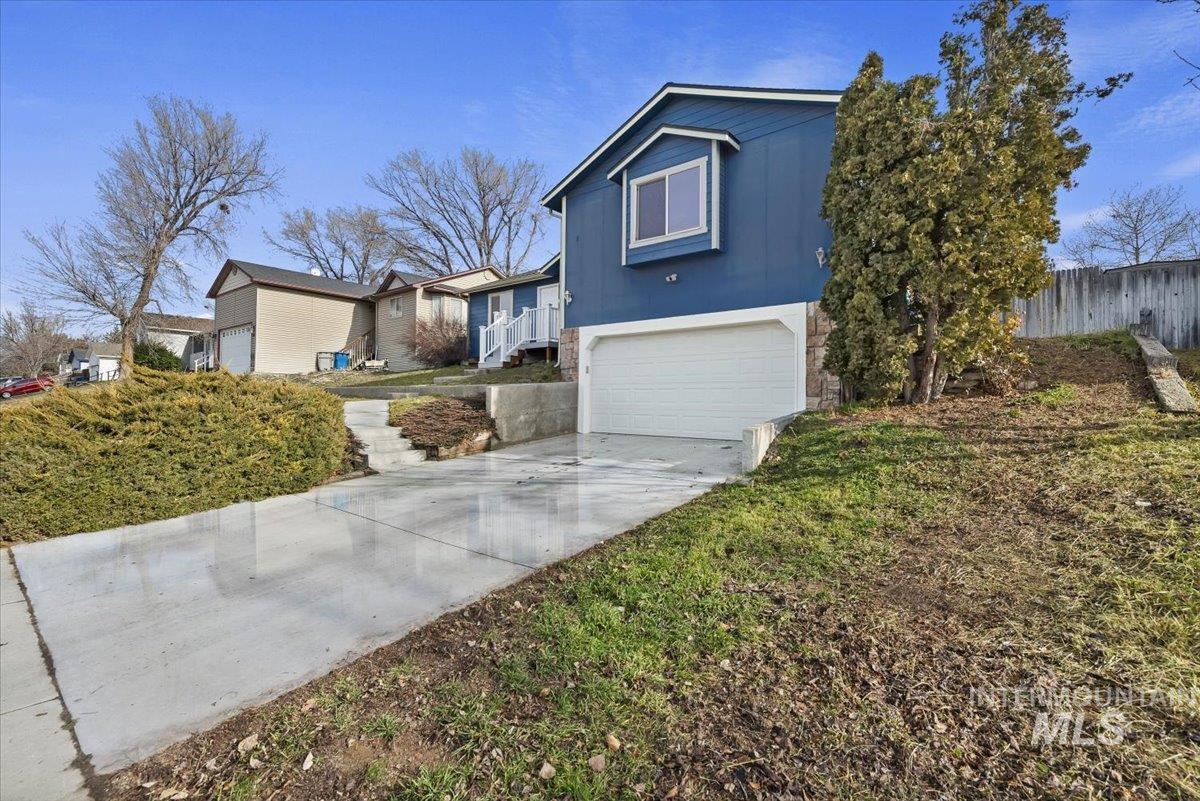 58 S Peppermint Dr, Nampa, Idaho 83687, 3 Bedrooms, 2 Bathrooms, Residential For Sale, Price $355,000,MLS 98972269