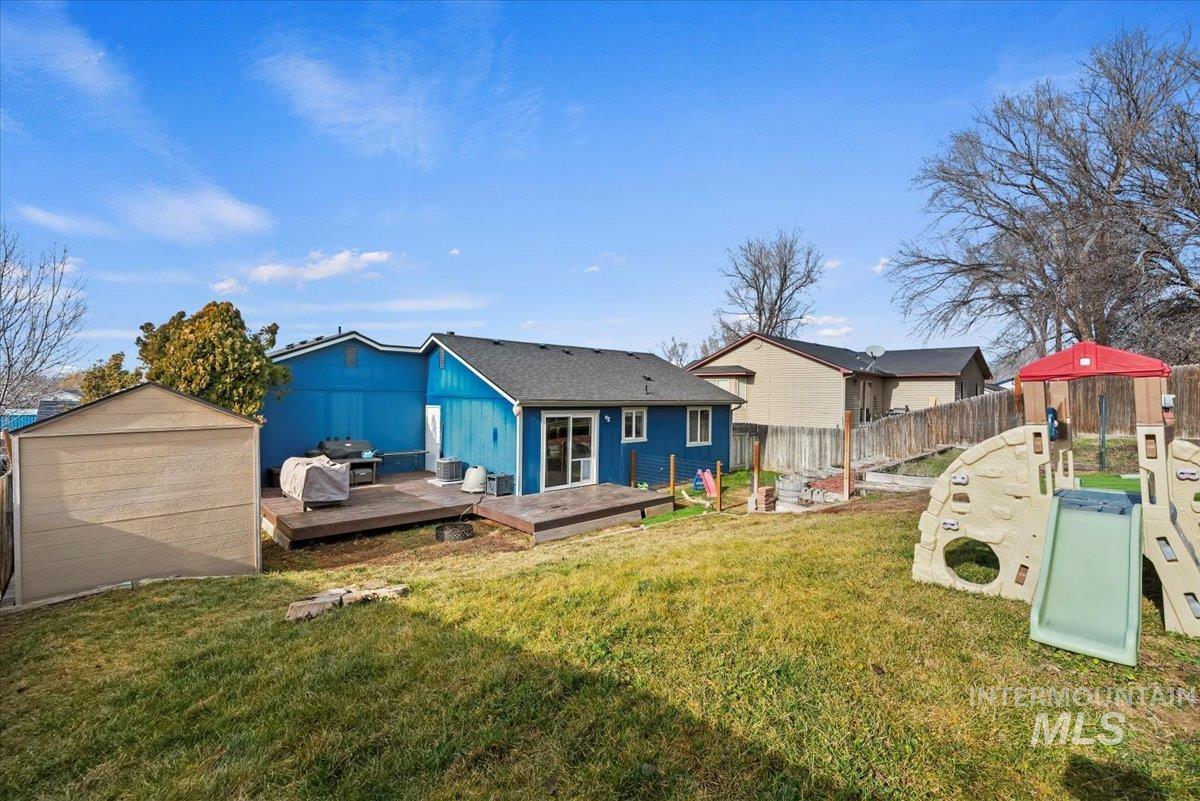 58 S Peppermint Dr, Nampa, Idaho 83687, 3 Bedrooms, 2 Bathrooms, Residential For Sale, Price $355,000,MLS 98972269