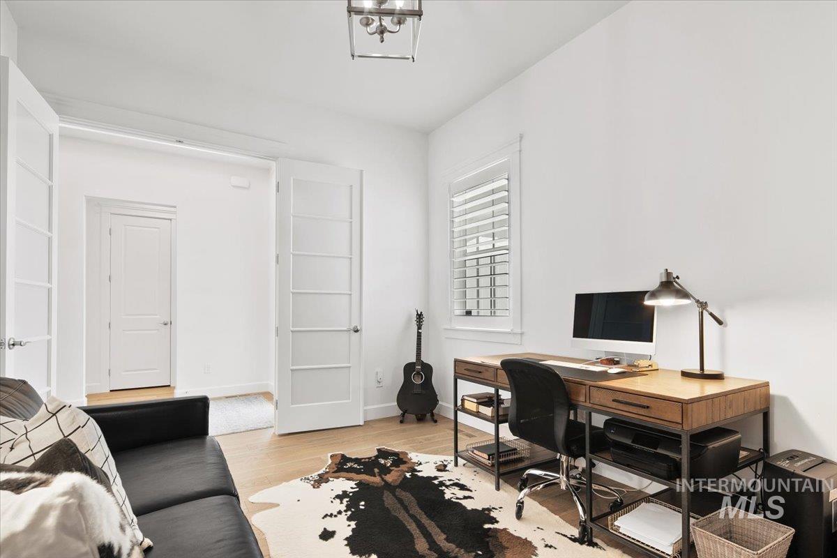 2260 E Timber Trail St, Kuna, Idaho 83634, 4 Bedrooms, 3.5 Bathrooms, Residential For Sale, Price $1,099,990,MLS 98972270