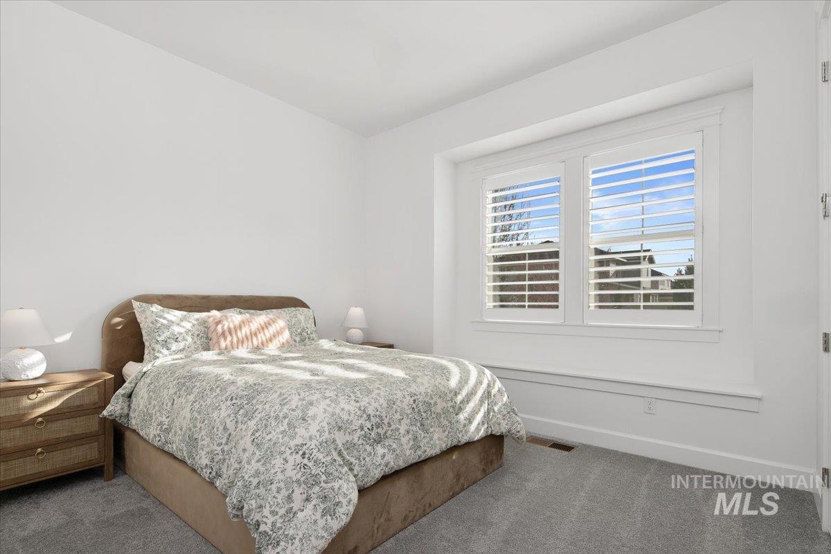 2260 E Timber Trail St, Kuna, Idaho 83634, 4 Bedrooms, 3.5 Bathrooms, Residential For Sale, Price $1,099,990,MLS 98972270