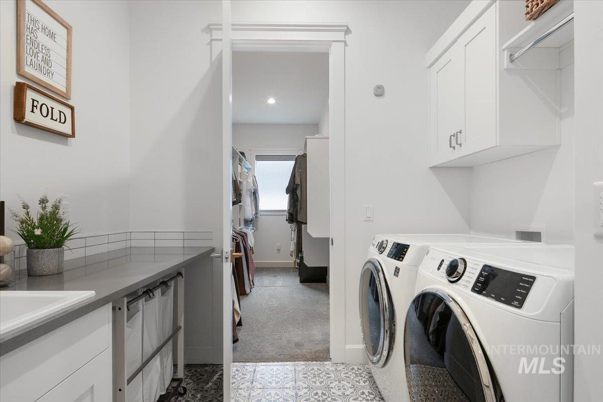 2260 E Timber Trail St, Kuna, Idaho 83634, 4 Bedrooms, 3.5 Bathrooms, Residential For Sale, Price $999,900, 98972270