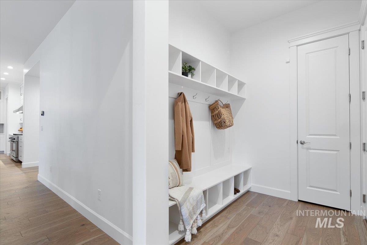 2260 E Timber Trail St, Kuna, Idaho 83634, 4 Bedrooms, 3.5 Bathrooms, Residential For Sale, Price $1,099,990,MLS 98972270