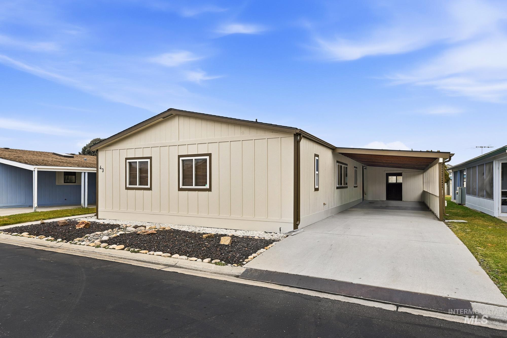 1907 W Flamingo Ave Unit 43, Nampa, Idaho 83651-1680, 3 Bedrooms, 2 Bathrooms, Residential For Sale, Price $189,980,MLS 98972271