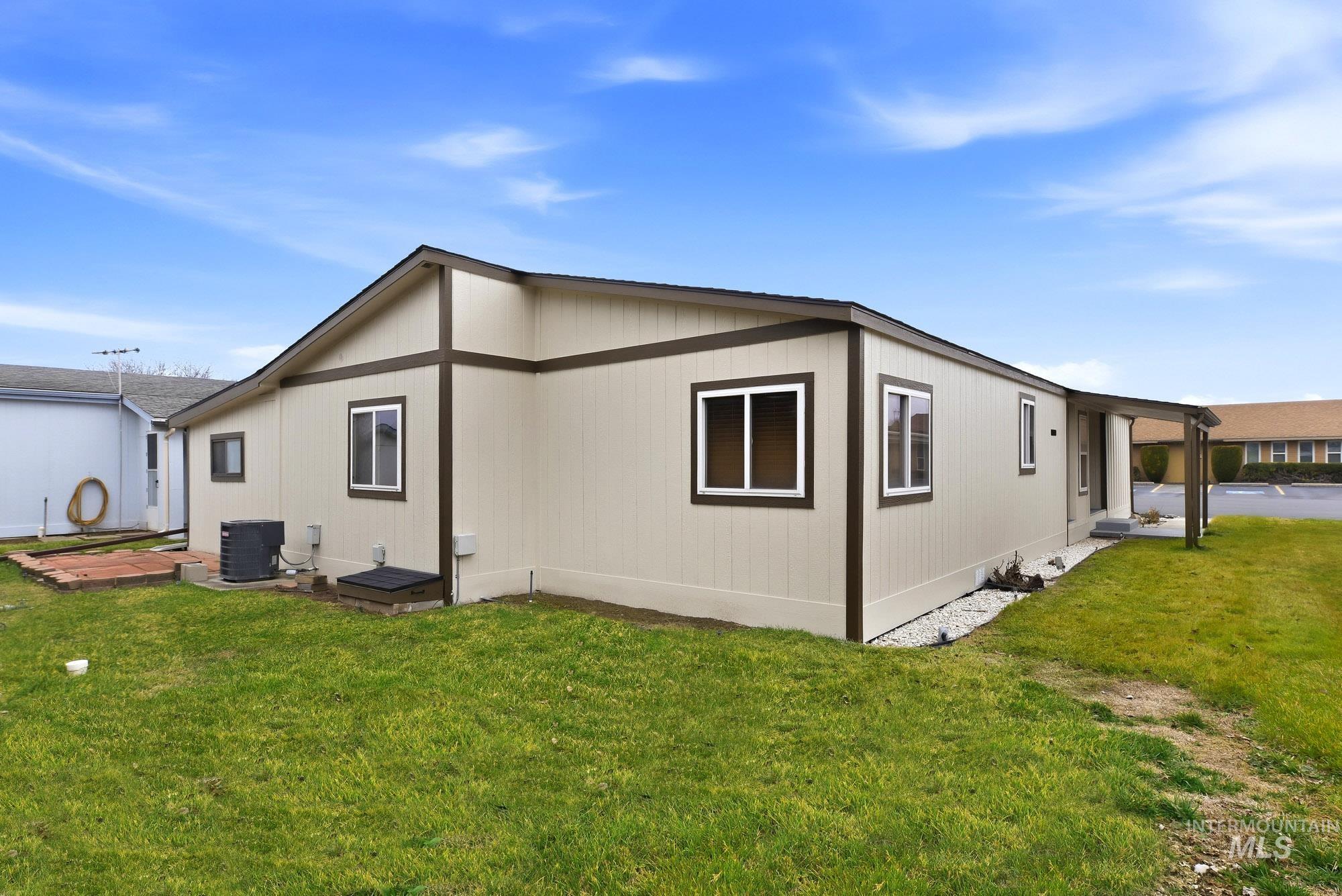 1907 W Flamingo Ave Unit 43, Nampa, Idaho 83651-1680, 3 Bedrooms, 2 Bathrooms, Residential For Sale, Price $189,980,MLS 98972271