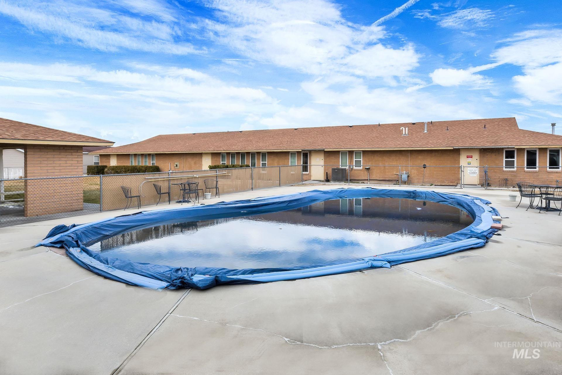 1907 W Flamingo Ave Unit 43, Nampa, Idaho 83651-1680, 3 Bedrooms, 2 Bathrooms, Residential For Sale, Price $189,980,MLS 98972271