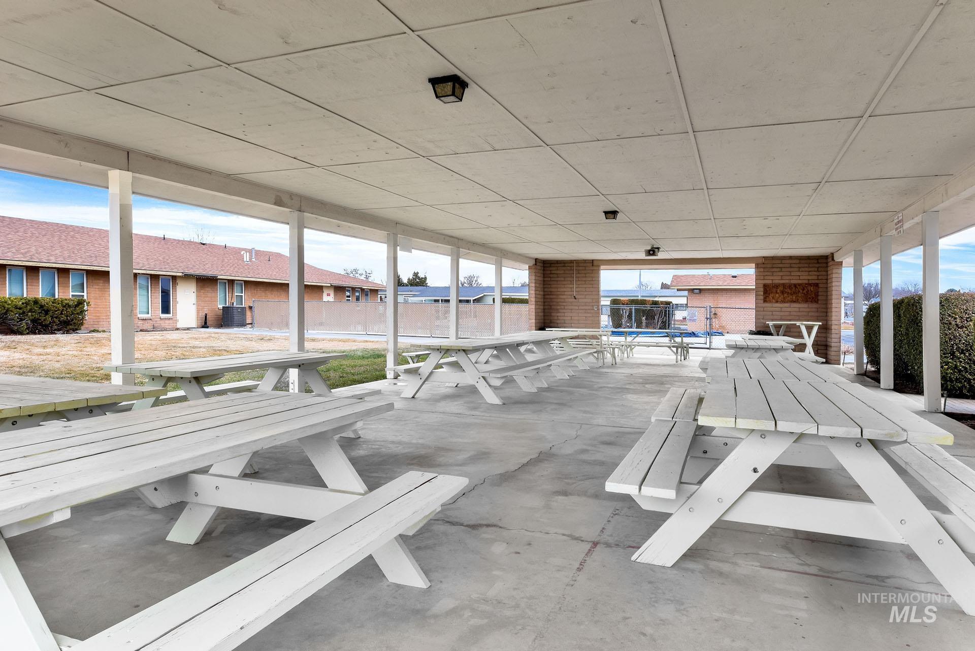 1907 W Flamingo Ave Unit 43, Nampa, Idaho 83651-1680, 3 Bedrooms, 2 Bathrooms, Residential For Sale, Price $189,980,MLS 98972271