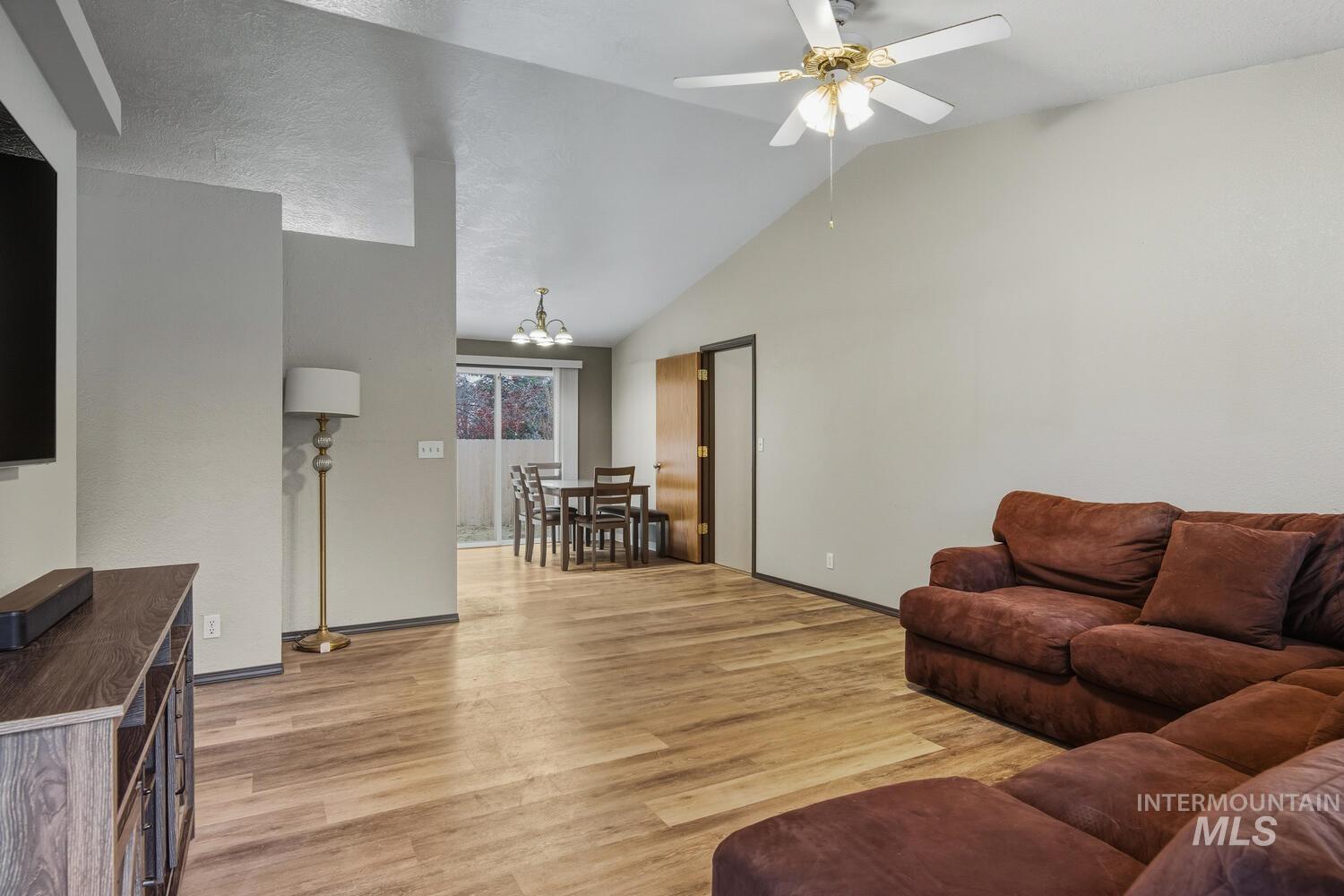 1052 NW 5th Ave, Meridian, Idaho 83642, 3 Bedrooms, 2 Bathrooms, Residential For Sale, Price $379,999,MLS 98972272