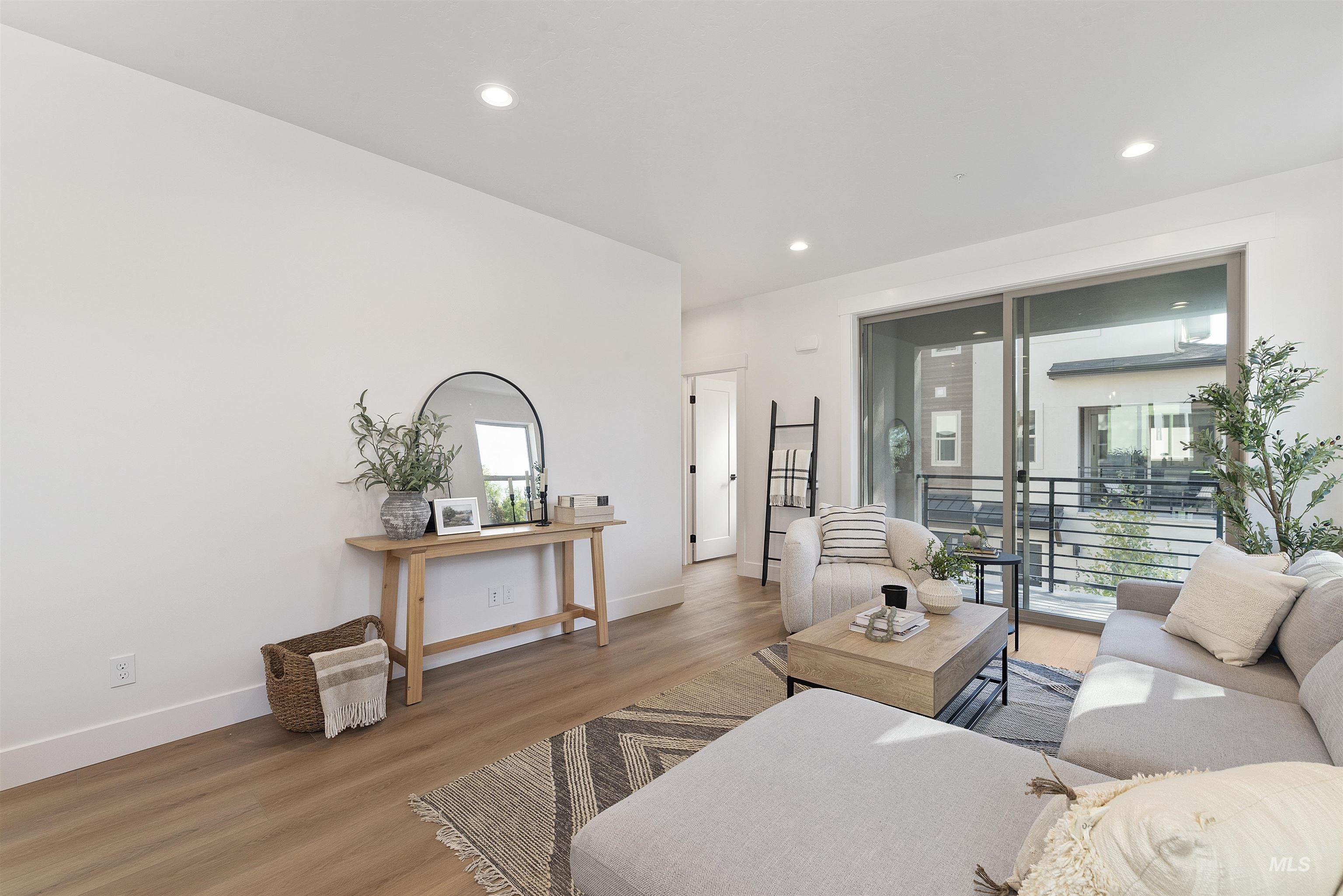 1703 S Rock View Ln, Boise, Idaho 83705, 2 Bedrooms, 2.5 Bathrooms, Residential For Sale, Price $476,880,MLS 98972273