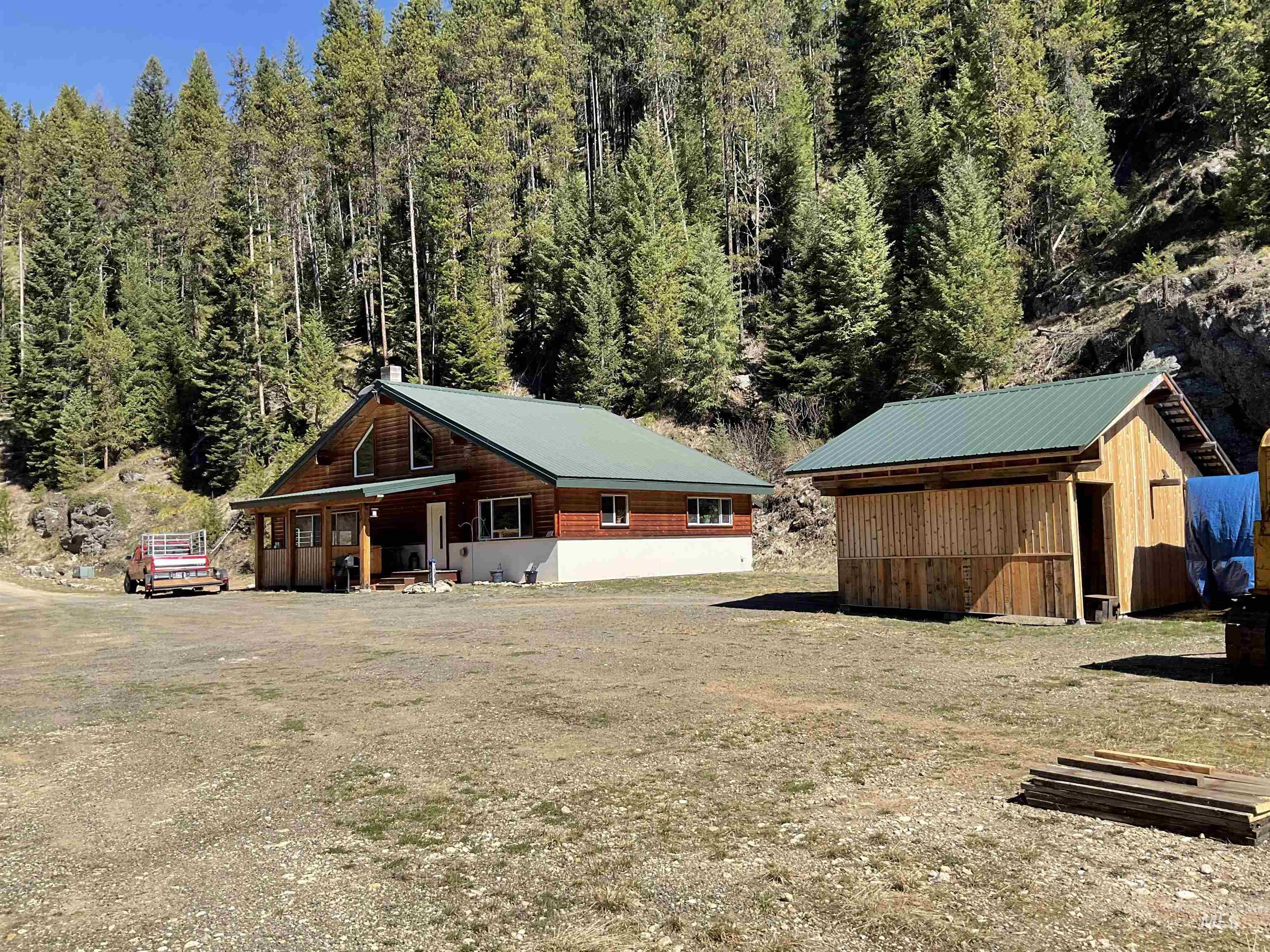 127 Golden Rod Lane, Elk City, Idaho 83525, 2 Bedrooms, 2 Bathrooms, Residential For Sale, Price $460,000,MLS 98972275