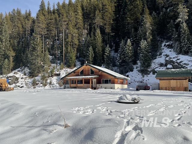 127 Golden Rod Lane, Elk City, Idaho 83525, 2 Bedrooms, 2 Bathrooms, Residential For Sale, Price $490,000,MLS 98972275